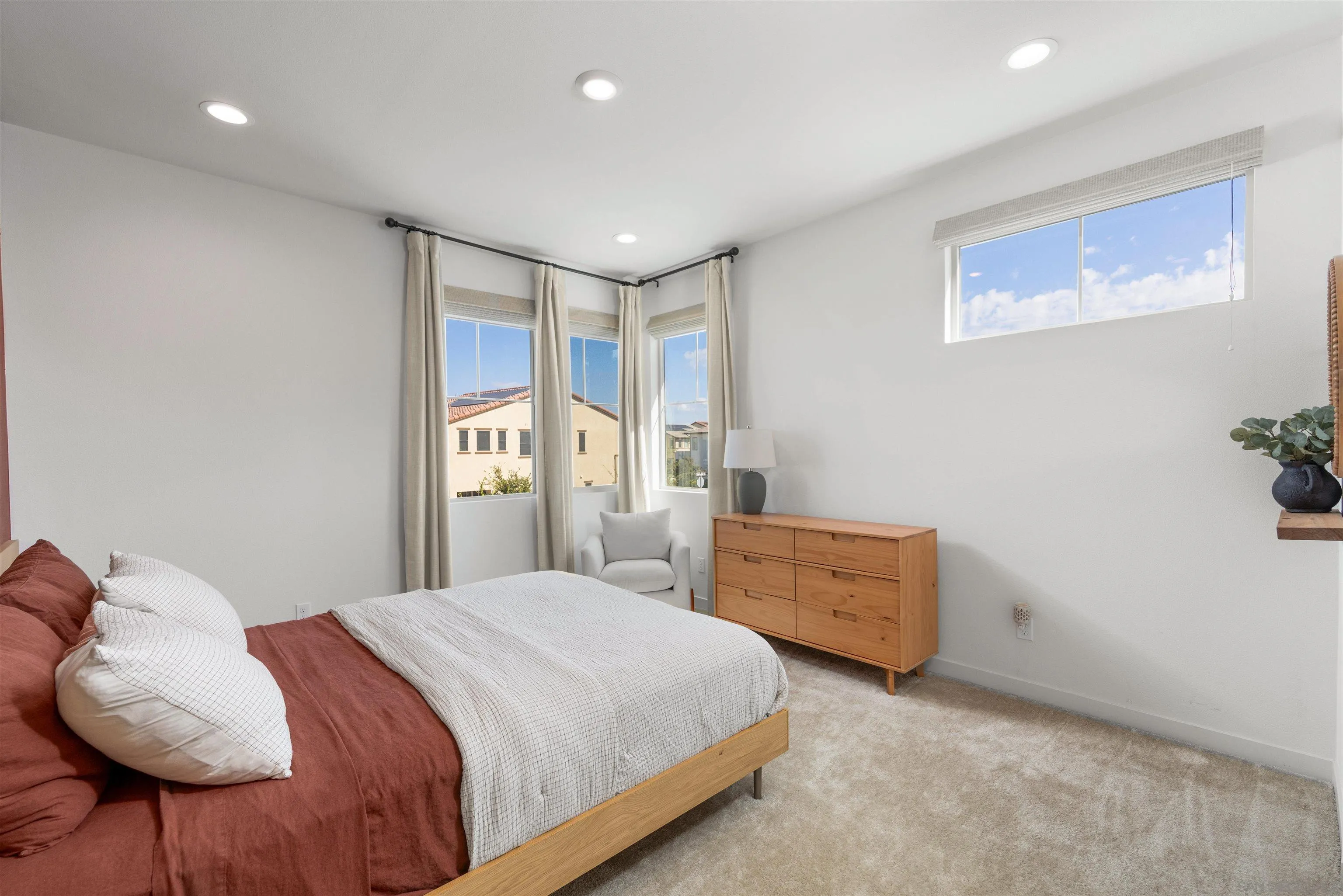 https://cdn.realtyfeed.com/cdn/127/260023722/b99e71ddc6fa1f501ab86178399253f7.webp