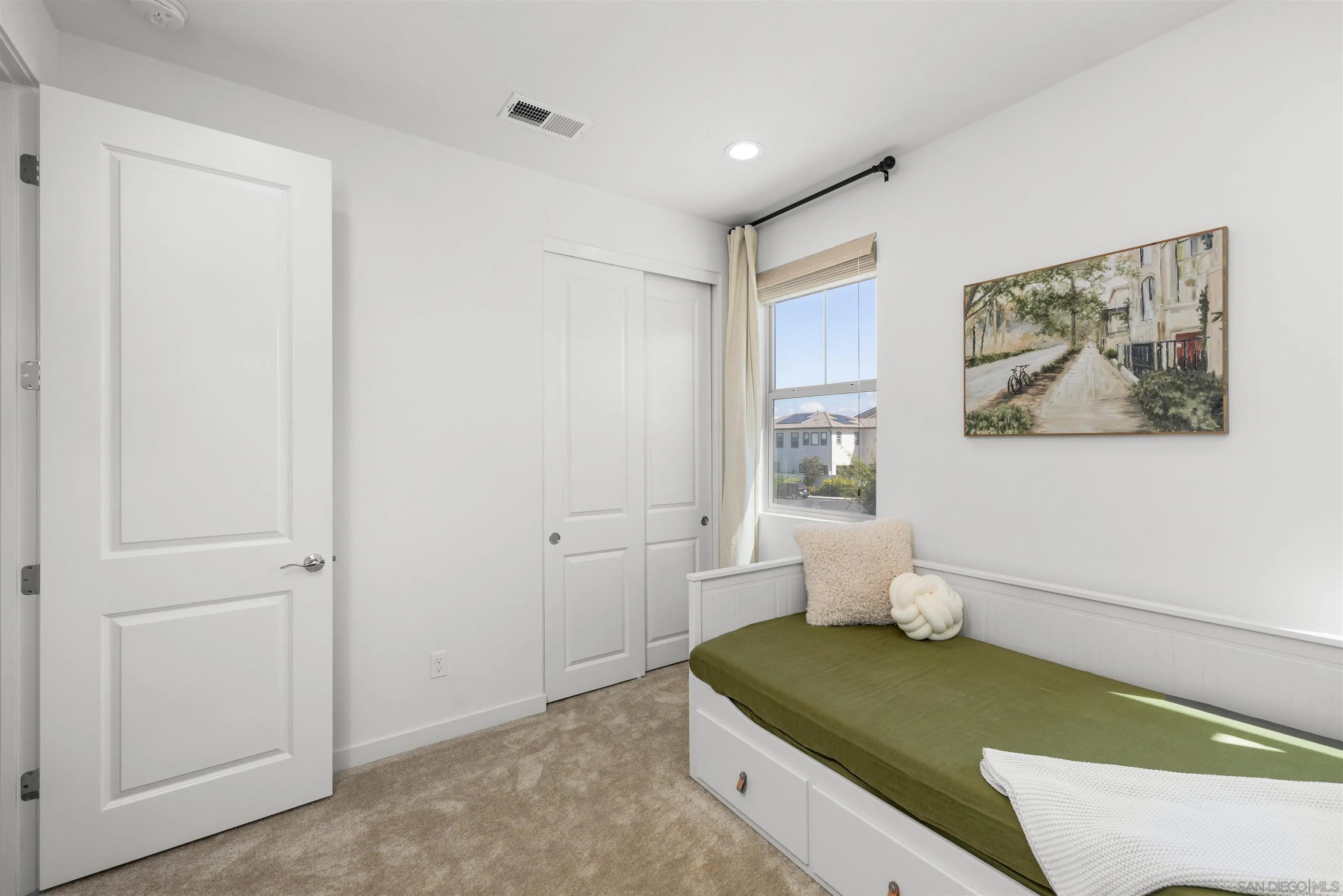 https://cdn.realtyfeed.com/cdn/127/260023722/c59c5c8d28b0cede7a197038ae008641.webp