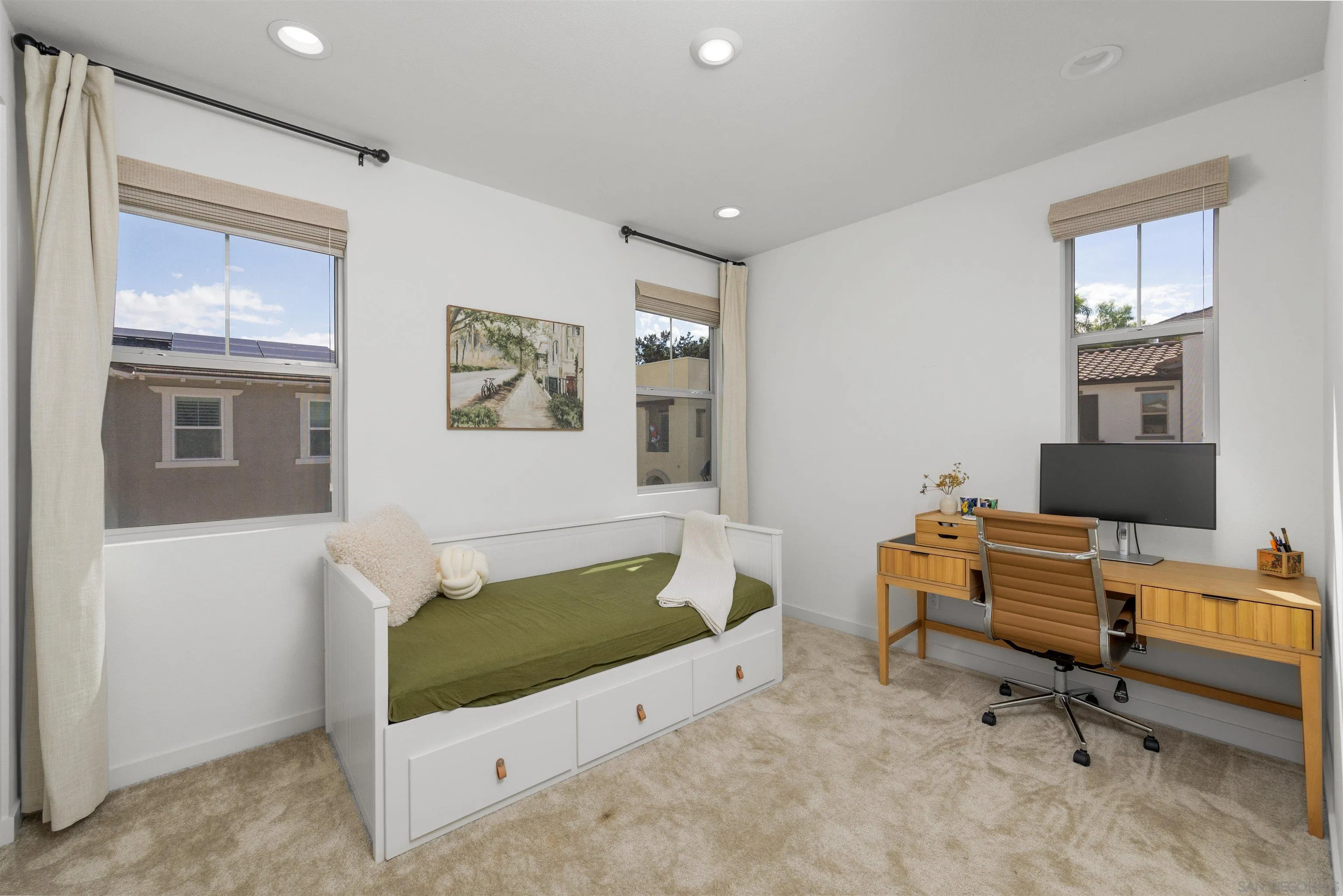 https://cdn.realtyfeed.com/cdn/127/260023722/d6cdc90223fc32609d068b30cc7a741c.webp