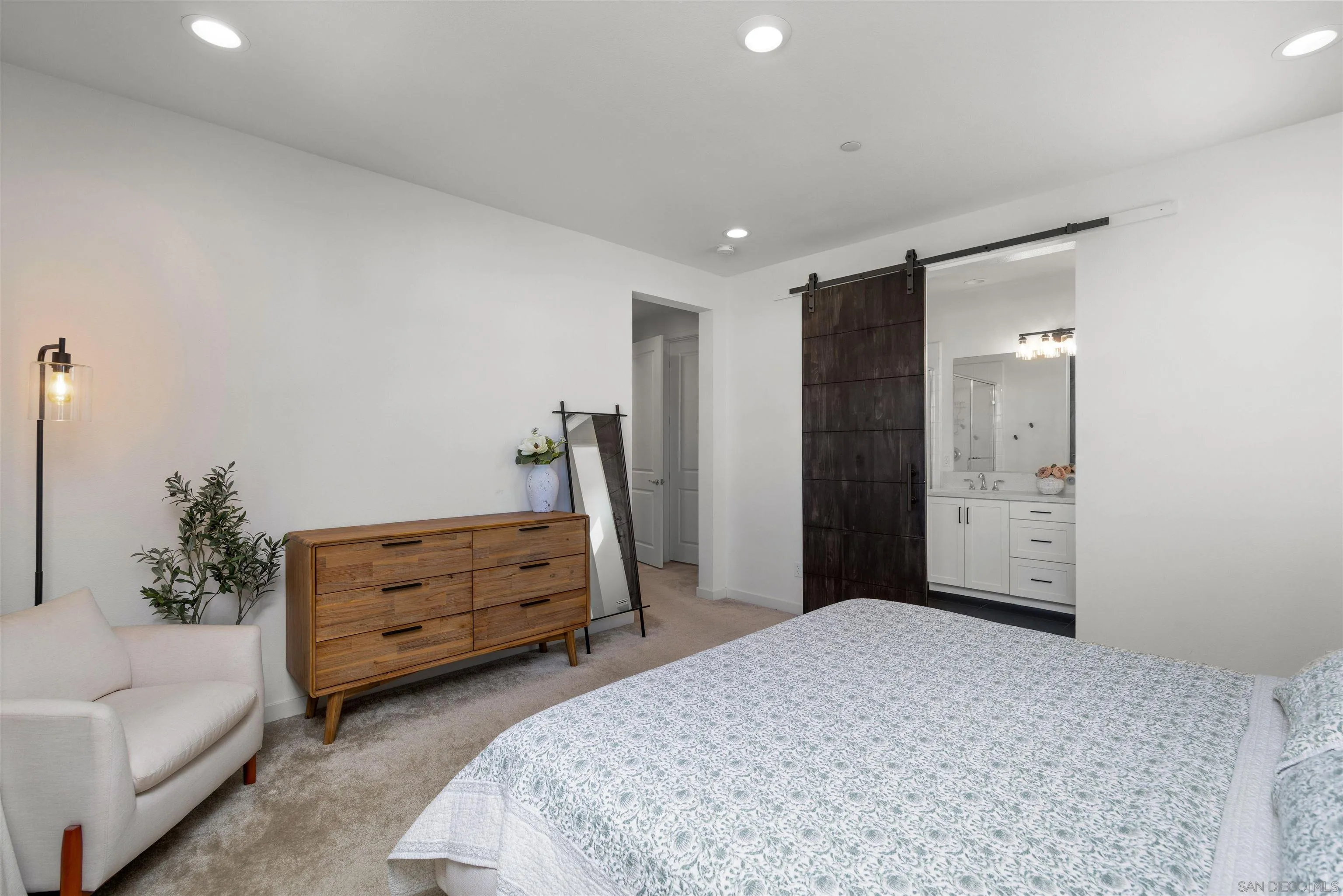 https://cdn.realtyfeed.com/cdn/127/260023722/e8950872987db27090f903b1673a5535.webp