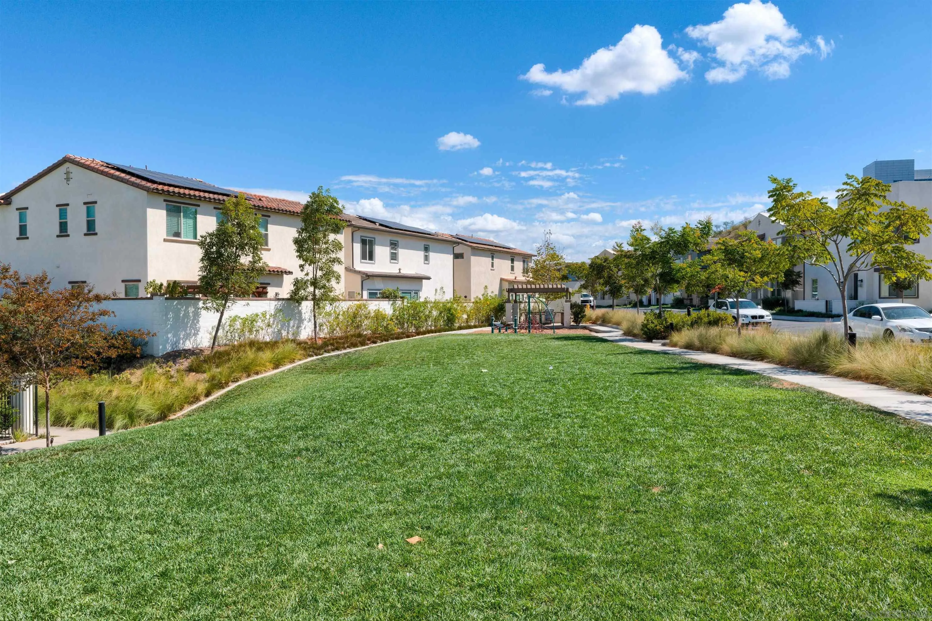 https://cdn.realtyfeed.com/cdn/127/260023722/ec9babb2630fdaebfd3a45019430c1be.webp