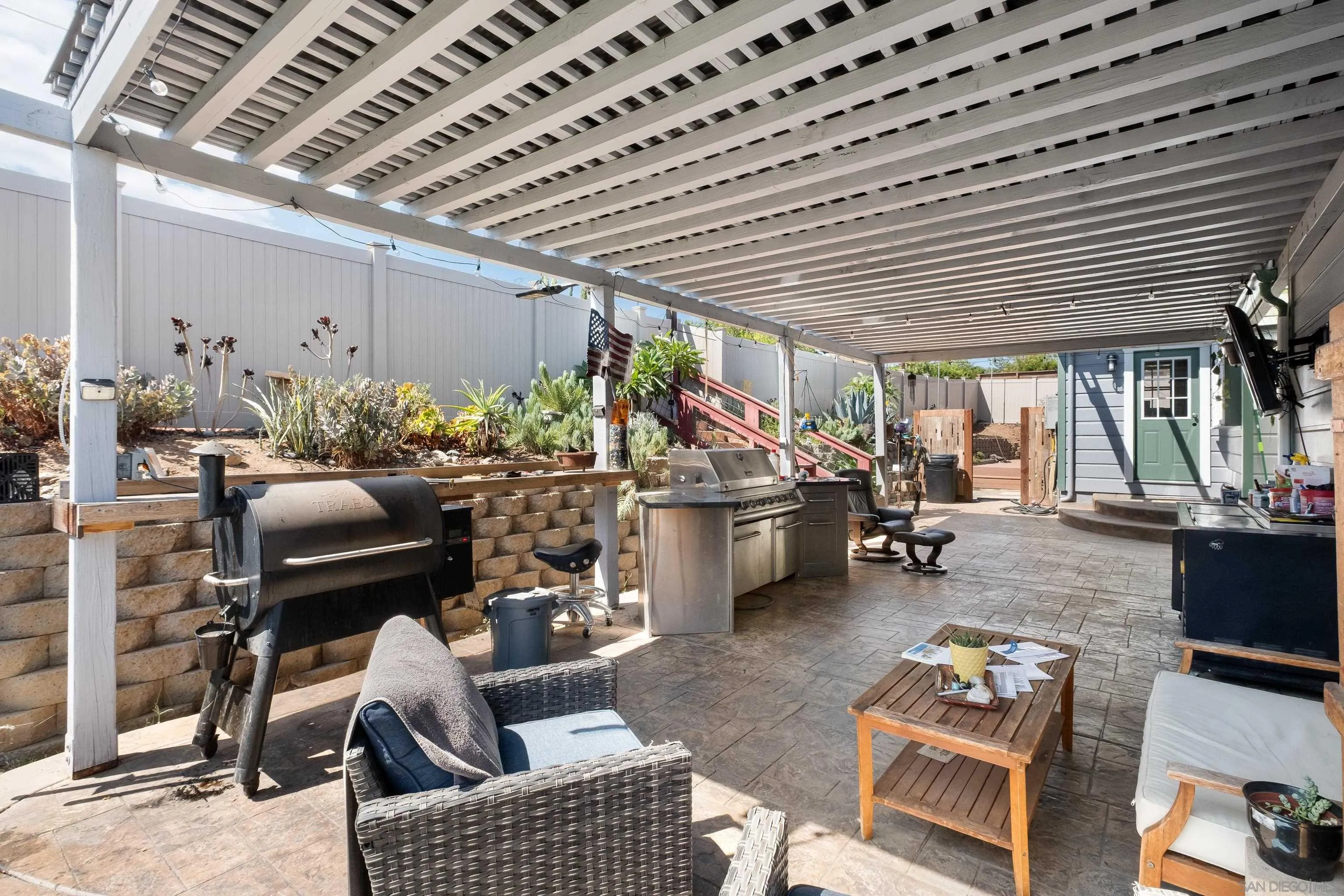 https://cdn.realtyfeed.com/cdn/127/260023725/08c34b4c6942946ea8f4525bd6243558.webp
