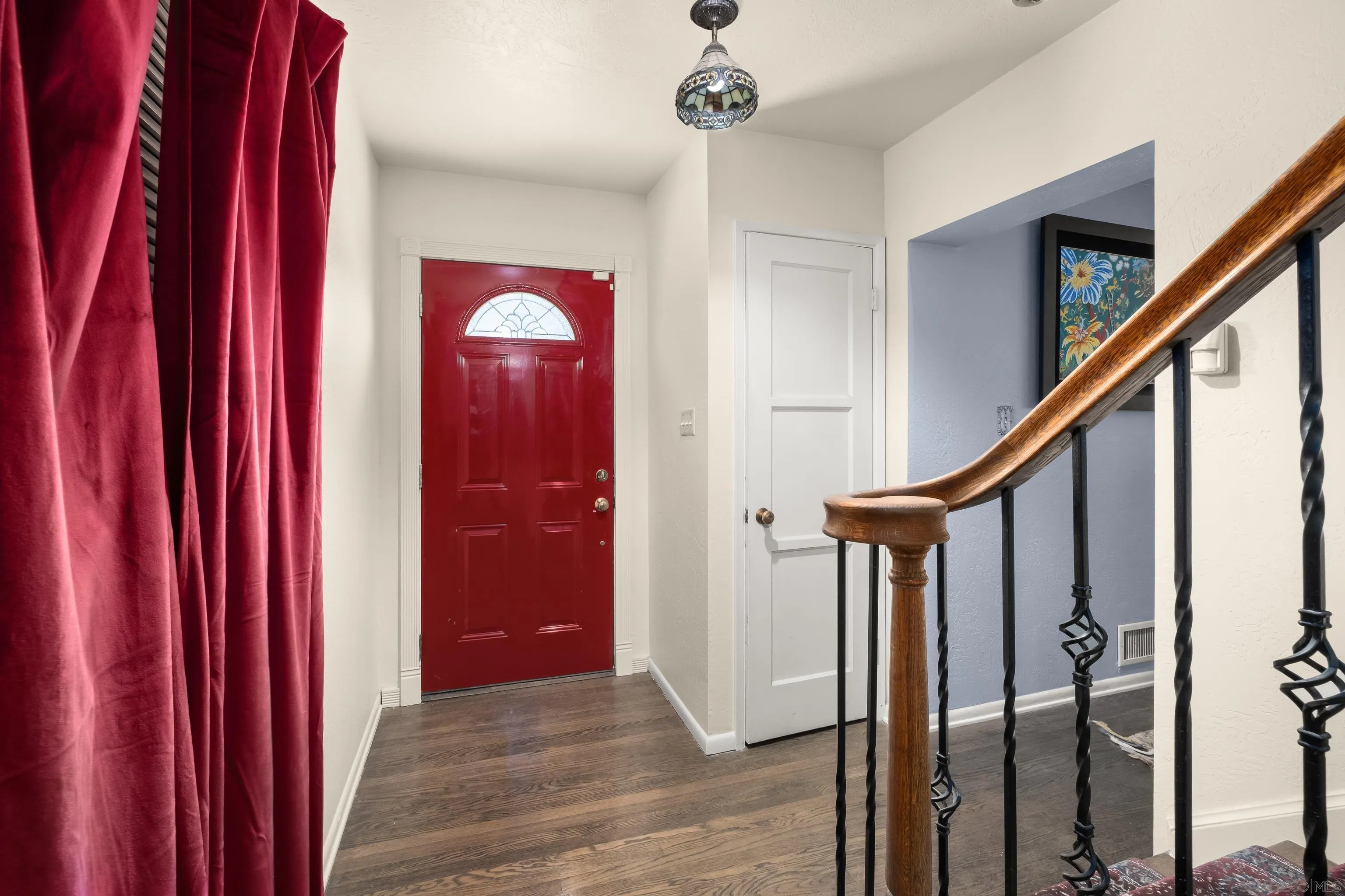 https://cdn.realtyfeed.com/cdn/127/260023725/6c07501403ff11b8d5c6e6163db8536f.webp