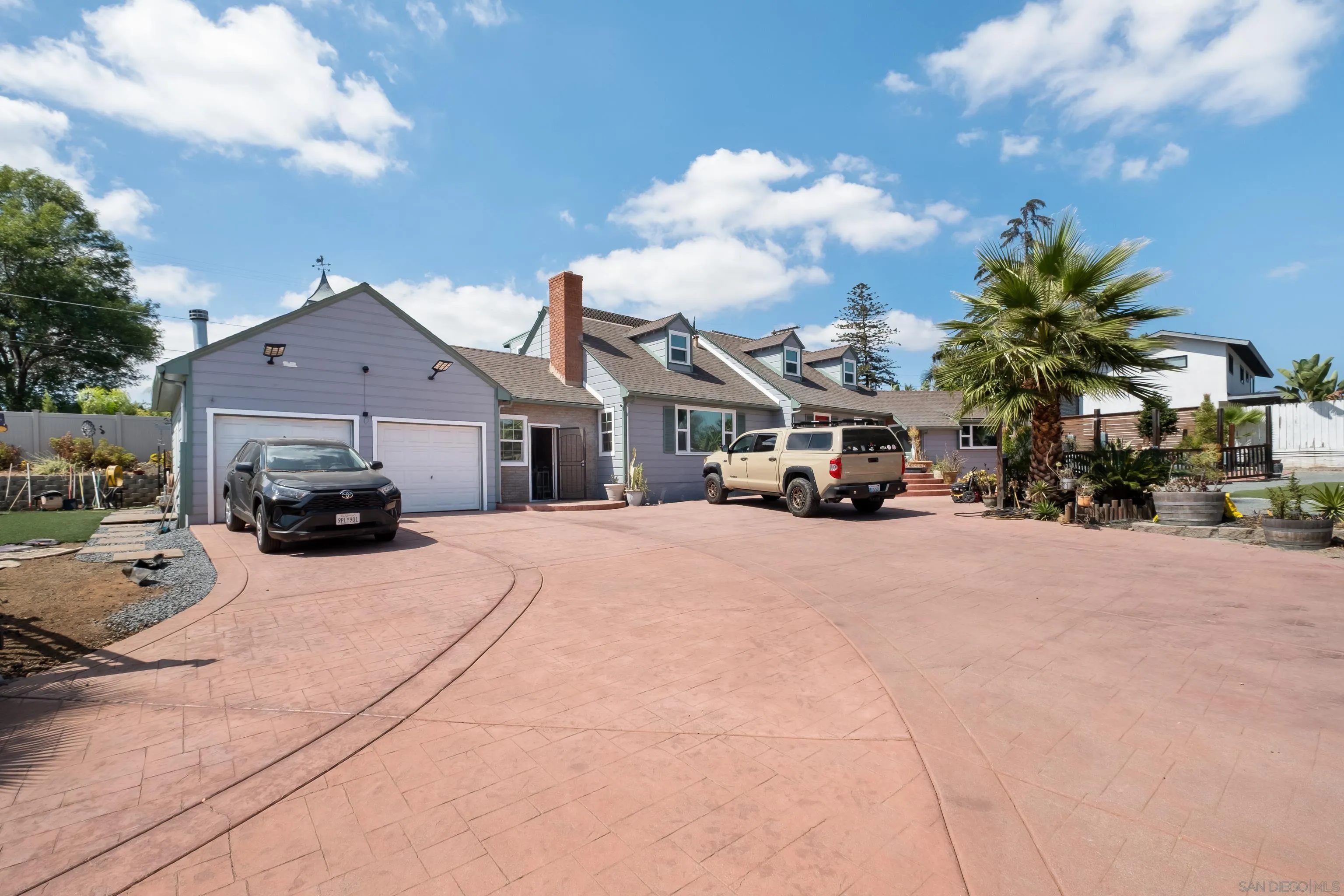 https://cdn.realtyfeed.com/cdn/127/260023725/958c26d2ca5efd779e9726dec2ecb291.webp