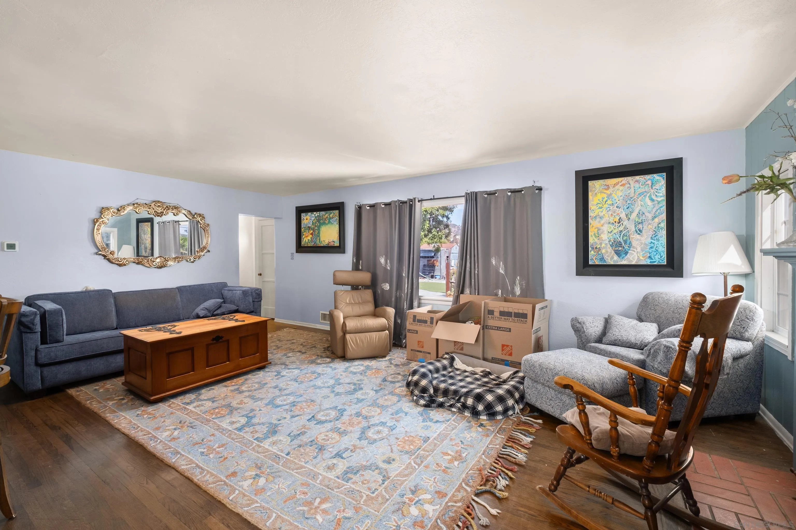 https://cdn.realtyfeed.com/cdn/127/260023725/c2fffad9cae480781db54b0d84e53cb0.webp