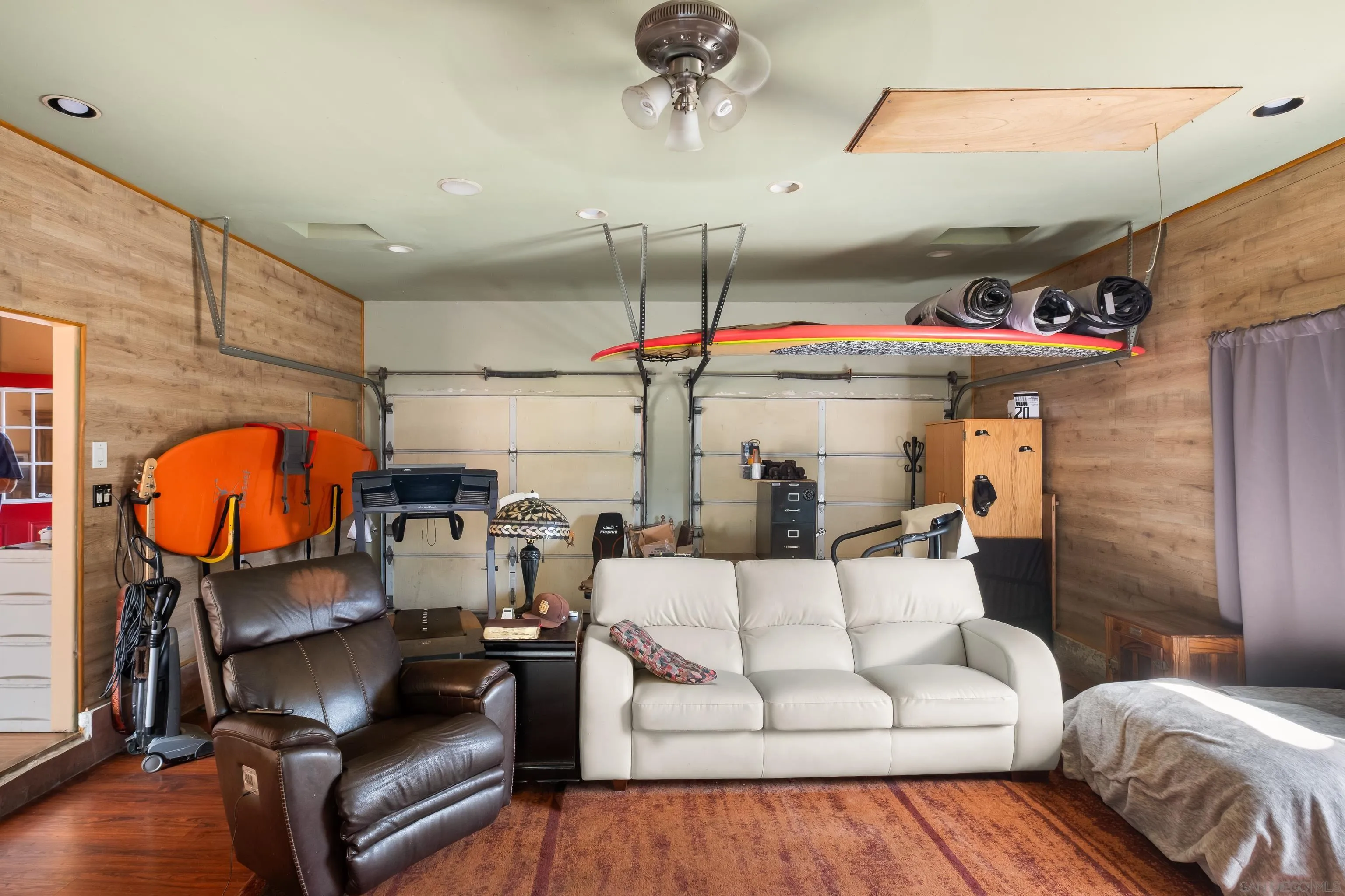 https://cdn.realtyfeed.com/cdn/127/260023725/c44097a727b7e4677ddedba62de018ce.webp