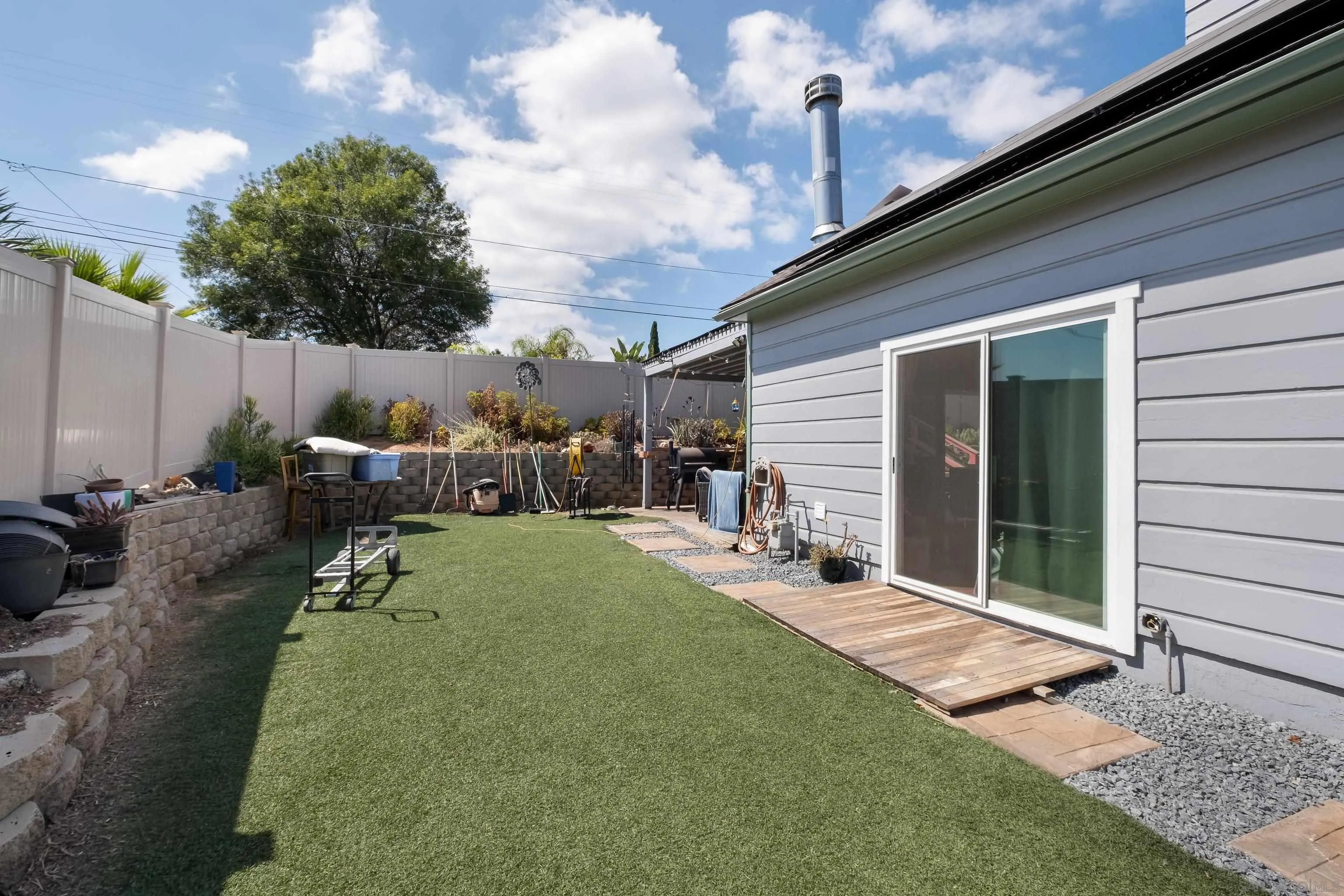 https://cdn.realtyfeed.com/cdn/127/260023725/cd359a0aff7ecf94cc3a468d23d66202.webp