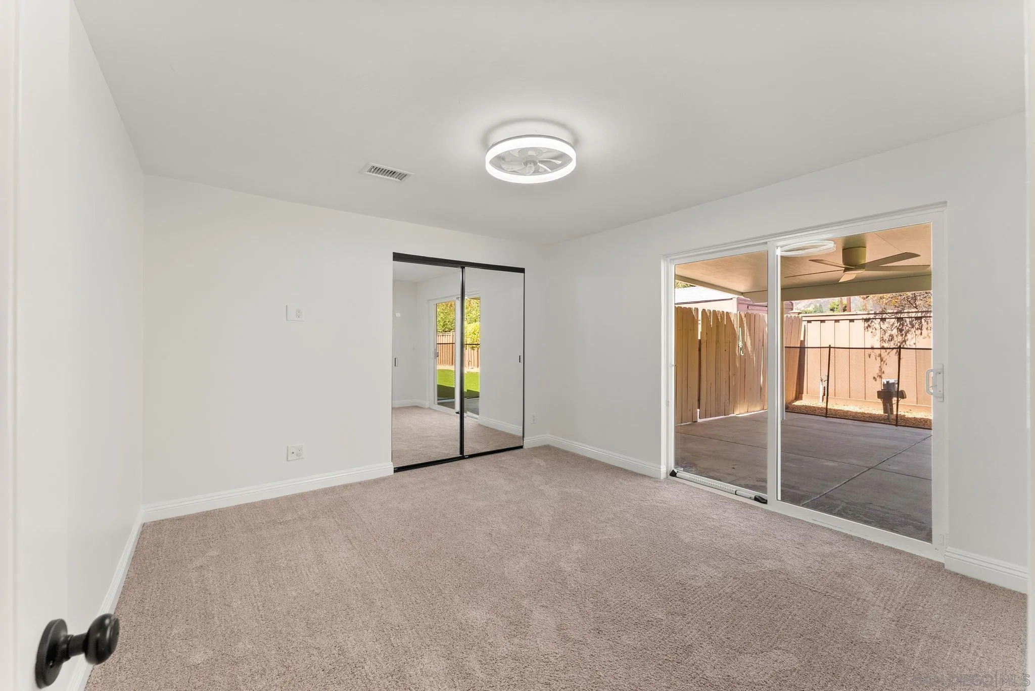 https://cdn.realtyfeed.com/cdn/127/260023727/3a870670334ccb40ce3336736619675b.webp