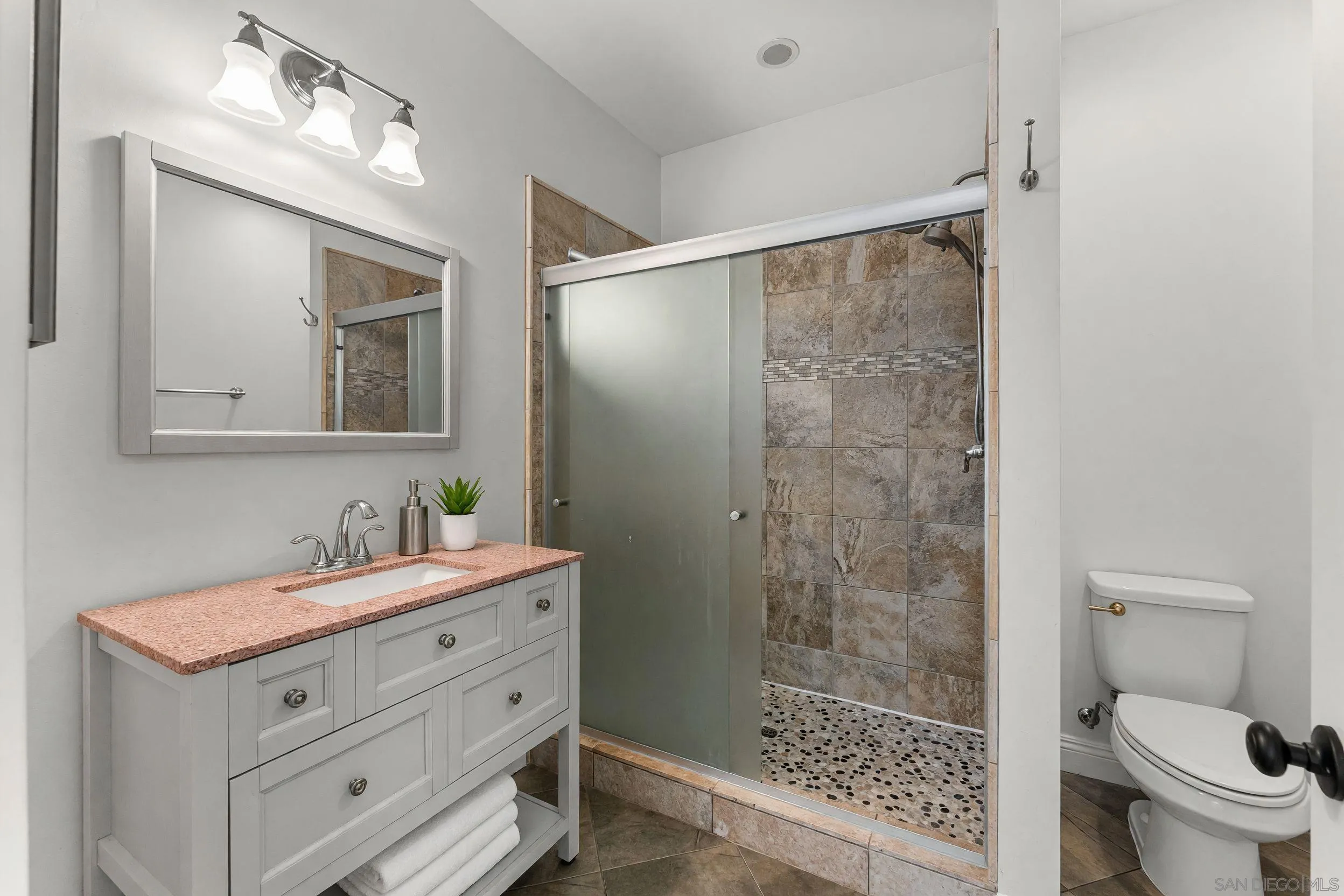 https://cdn.realtyfeed.com/cdn/127/260023727/46e1e2f16364688942d43a08c341bda1.webp
