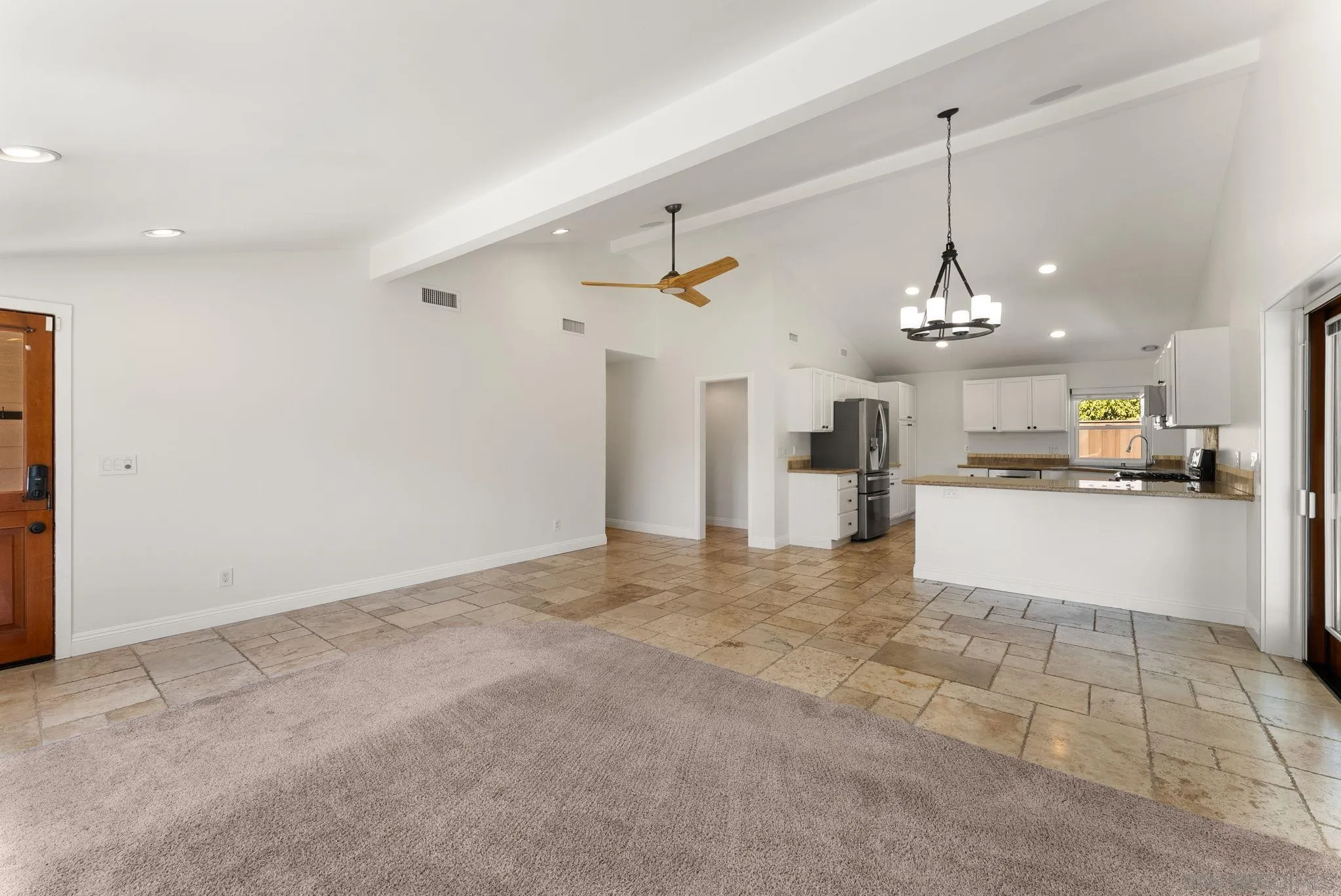 https://cdn.realtyfeed.com/cdn/127/260023727/bdb743c93989a5563293a6f063376bff.webp