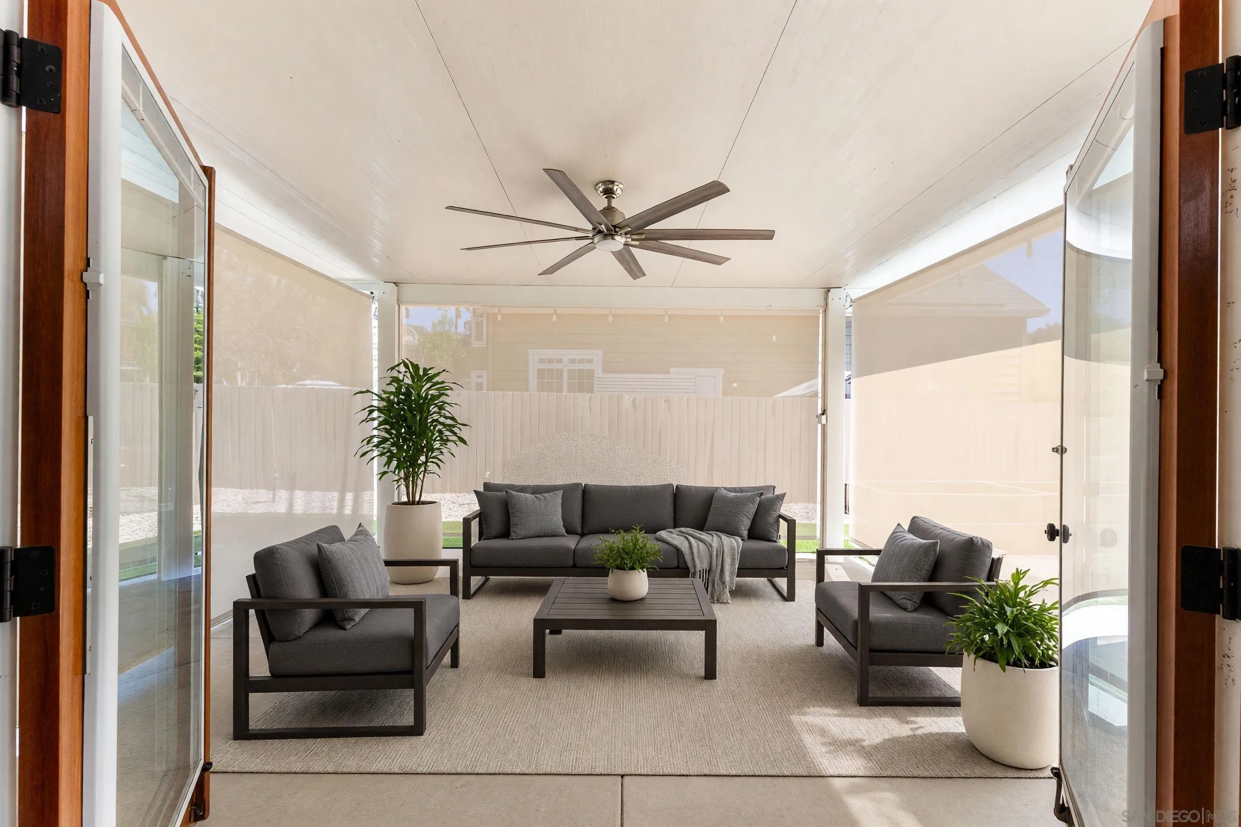 https://cdn.realtyfeed.com/cdn/127/260023727/de87a8f7f547d71f78a1a7ad86930c37.webp