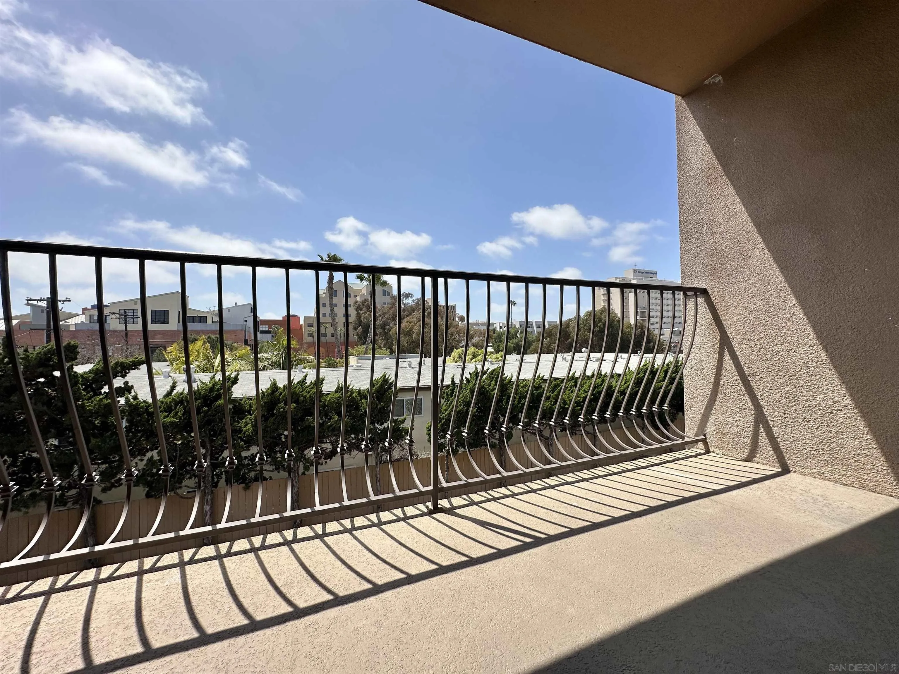 https://cdn.realtyfeed.com/cdn/127/260023735/3aae92df6b81a35f437a96ebe7062e78.webp
