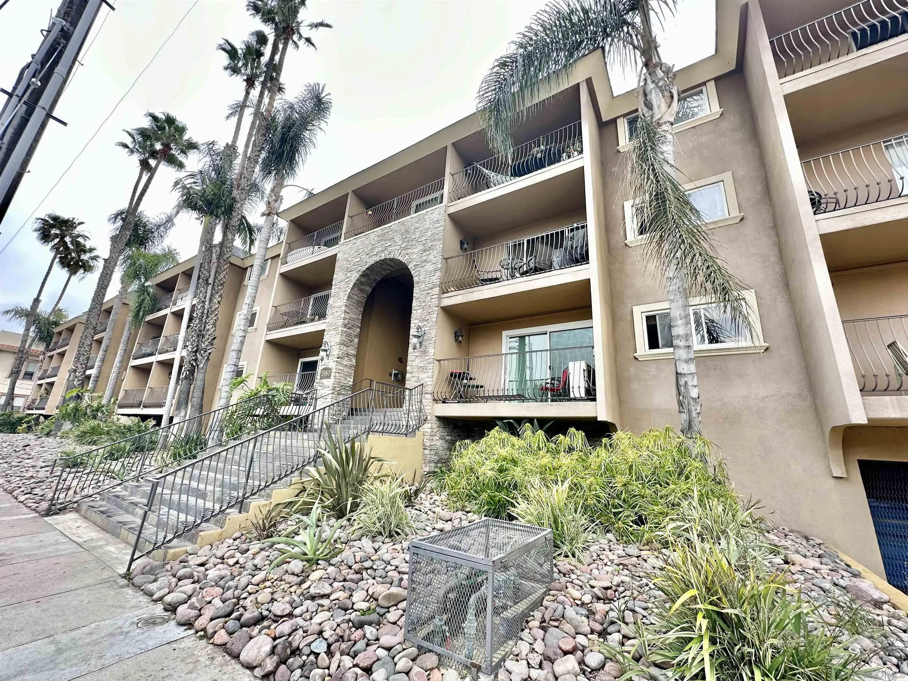 https://cdn.realtyfeed.com/cdn/127/260023735/e47ca02401def48edf3a506faf6f7d2b.webp