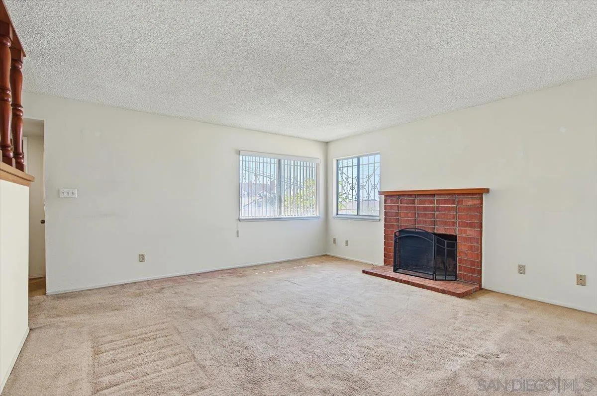 https://cdn.realtyfeed.com/cdn/127/260023739/4c32e62120ec2edbb44328adbbdf365e.webp