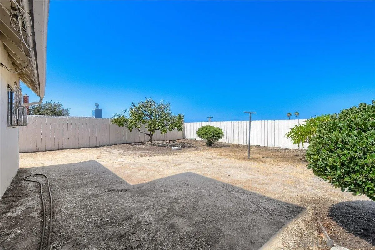 https://cdn.realtyfeed.com/cdn/127/260023739/5a1f046a9fb5f53d850ca836fe6496dd.webp