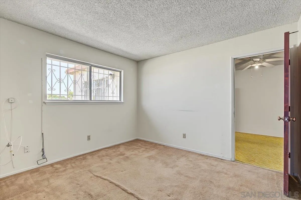 https://cdn.realtyfeed.com/cdn/127/260023739/5af64a78e1320a81f0ccc0bcf733b533.webp