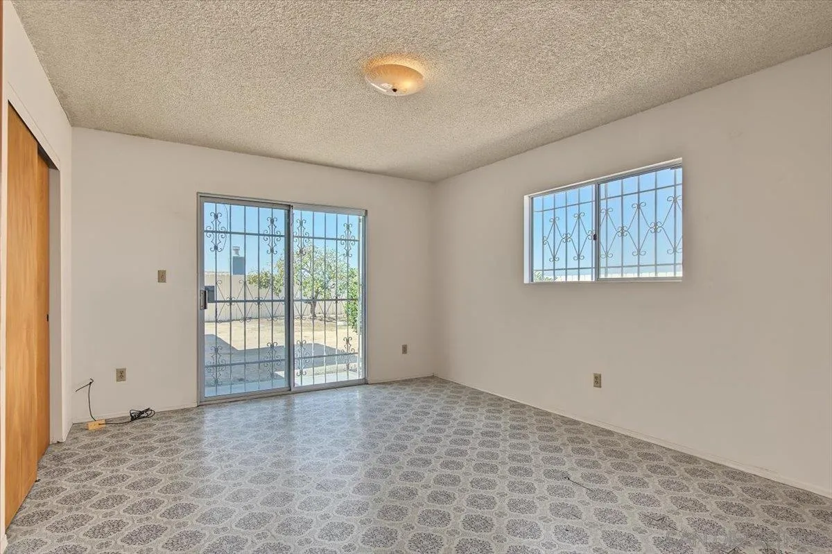 https://cdn.realtyfeed.com/cdn/127/260023739/e9429bc533094fc703f7f1602ea31aaf.webp