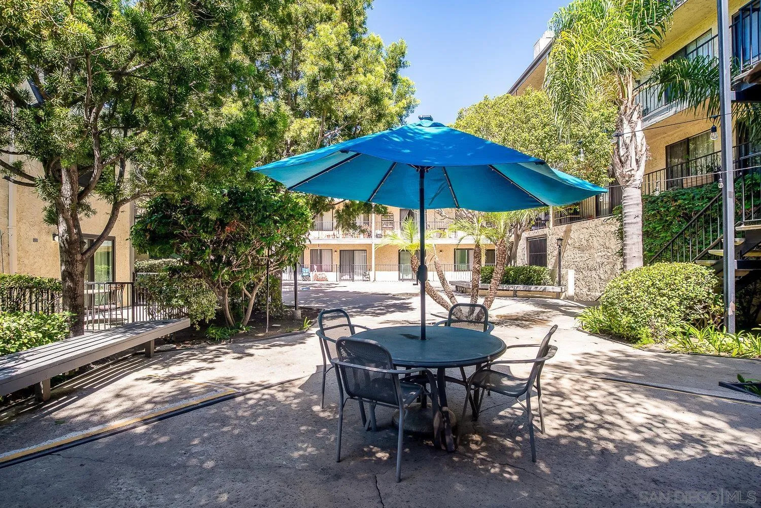 https://cdn.realtyfeed.com/cdn/127/260023742/5f95494d1c87c98437e371efa774cef5.webp