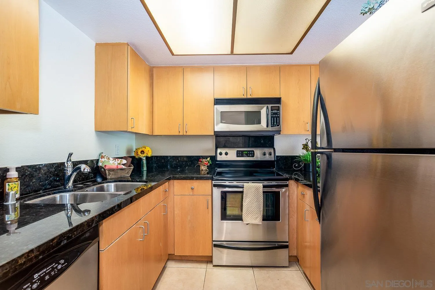 https://cdn.realtyfeed.com/cdn/127/260023742/749b8a86db10b2a142ae3c7769f5c7a4.webp
