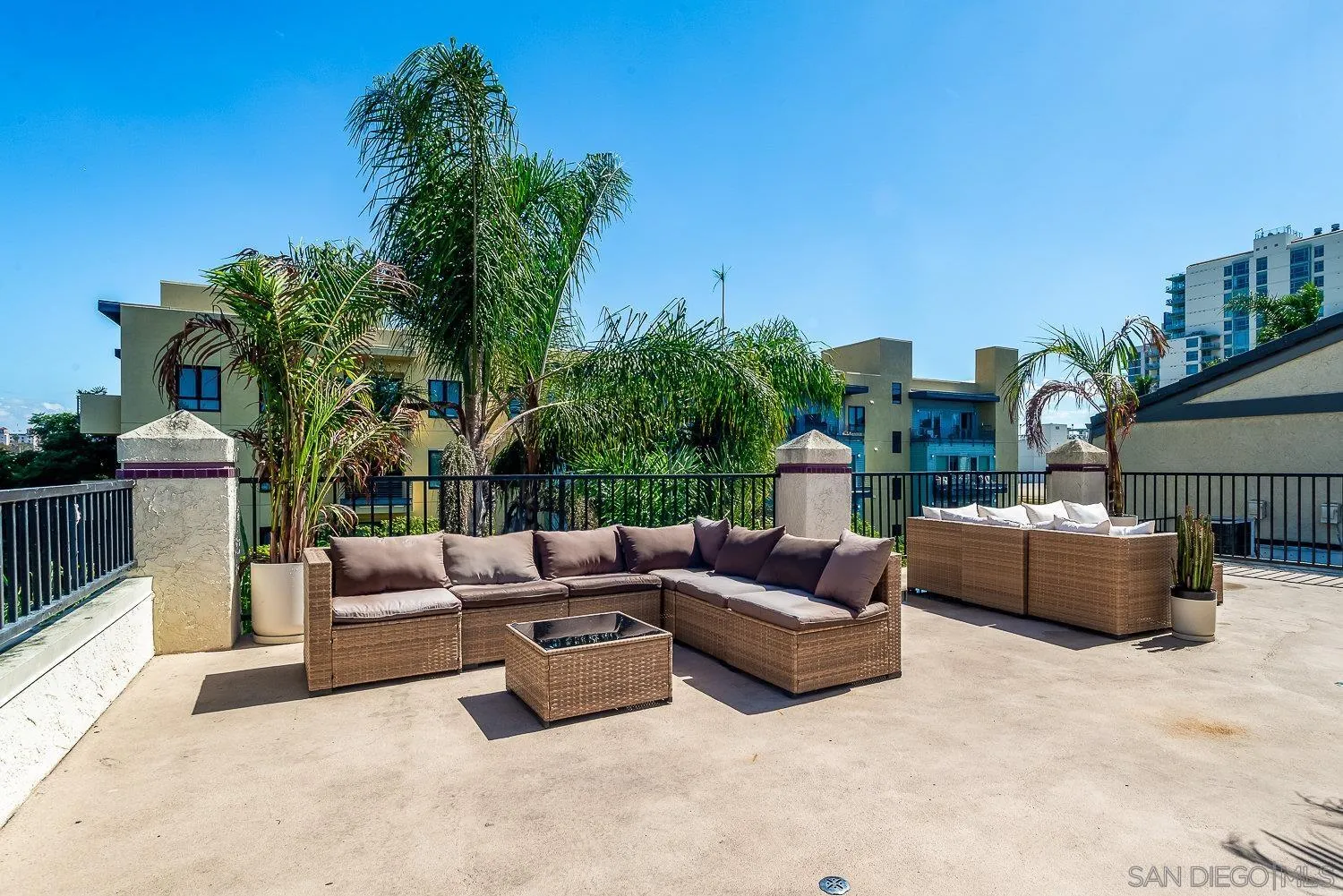 https://cdn.realtyfeed.com/cdn/127/260023742/7d9ff9171d86364aa31db90150672984.webp