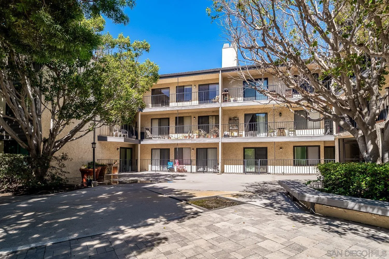 https://cdn.realtyfeed.com/cdn/127/260023742/9564268b348524a0b45c04deb09b0200.webp