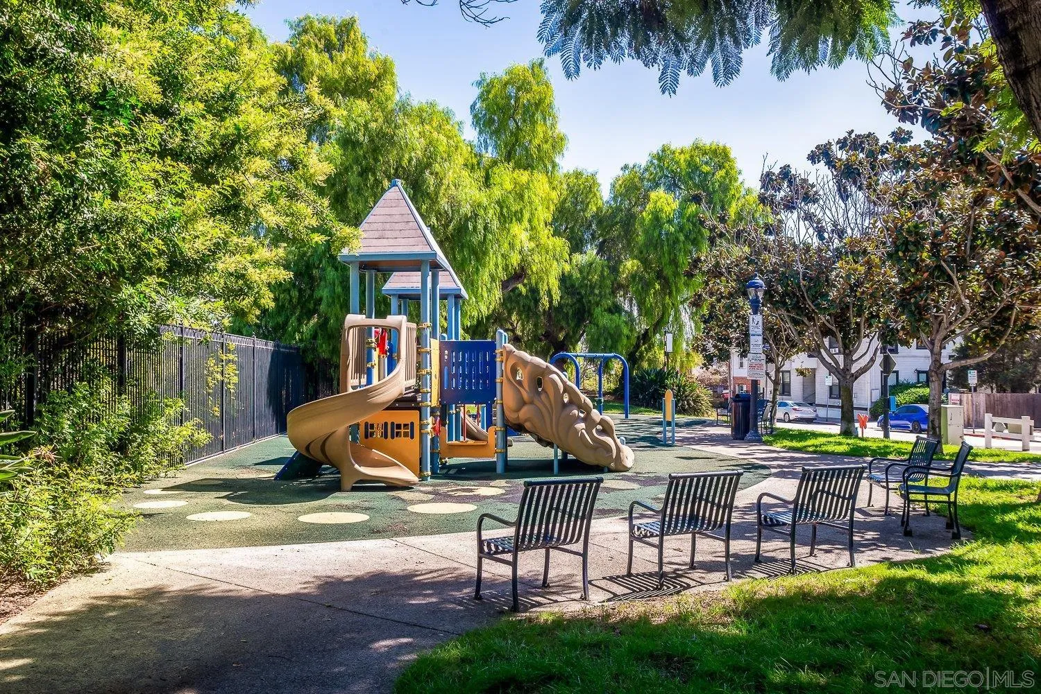 https://cdn.realtyfeed.com/cdn/127/260023742/ee649698c71a1616e153d5196c44b061.webp