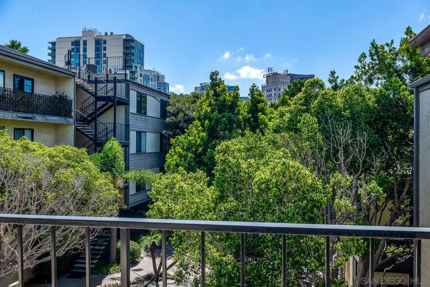 https://cdn.realtyfeed.com/cdn/127/260023742/eede7ac75cdb13fa9a16f10c9fad404e.webp