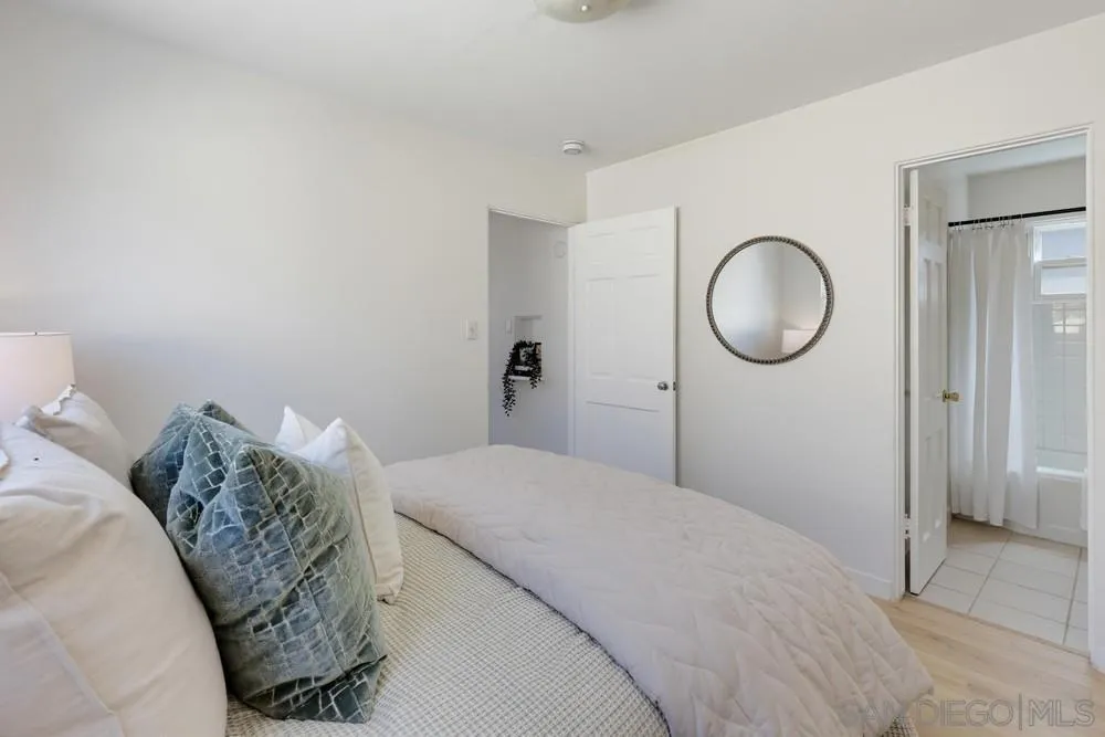 4733-35 Orchard Avenue, San Diego, CA 92107, photo 21