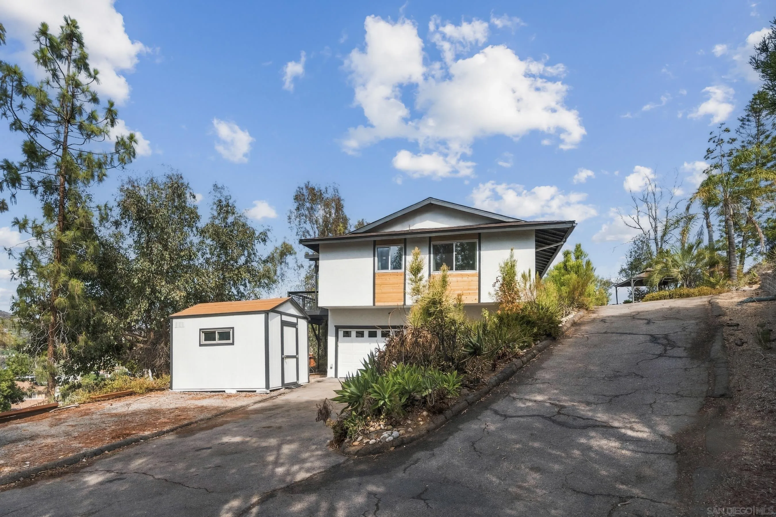 https://cdn.realtyfeed.com/cdn/127/260023757/0a9abaa6994d3014bb3a730fb2b36416.webp