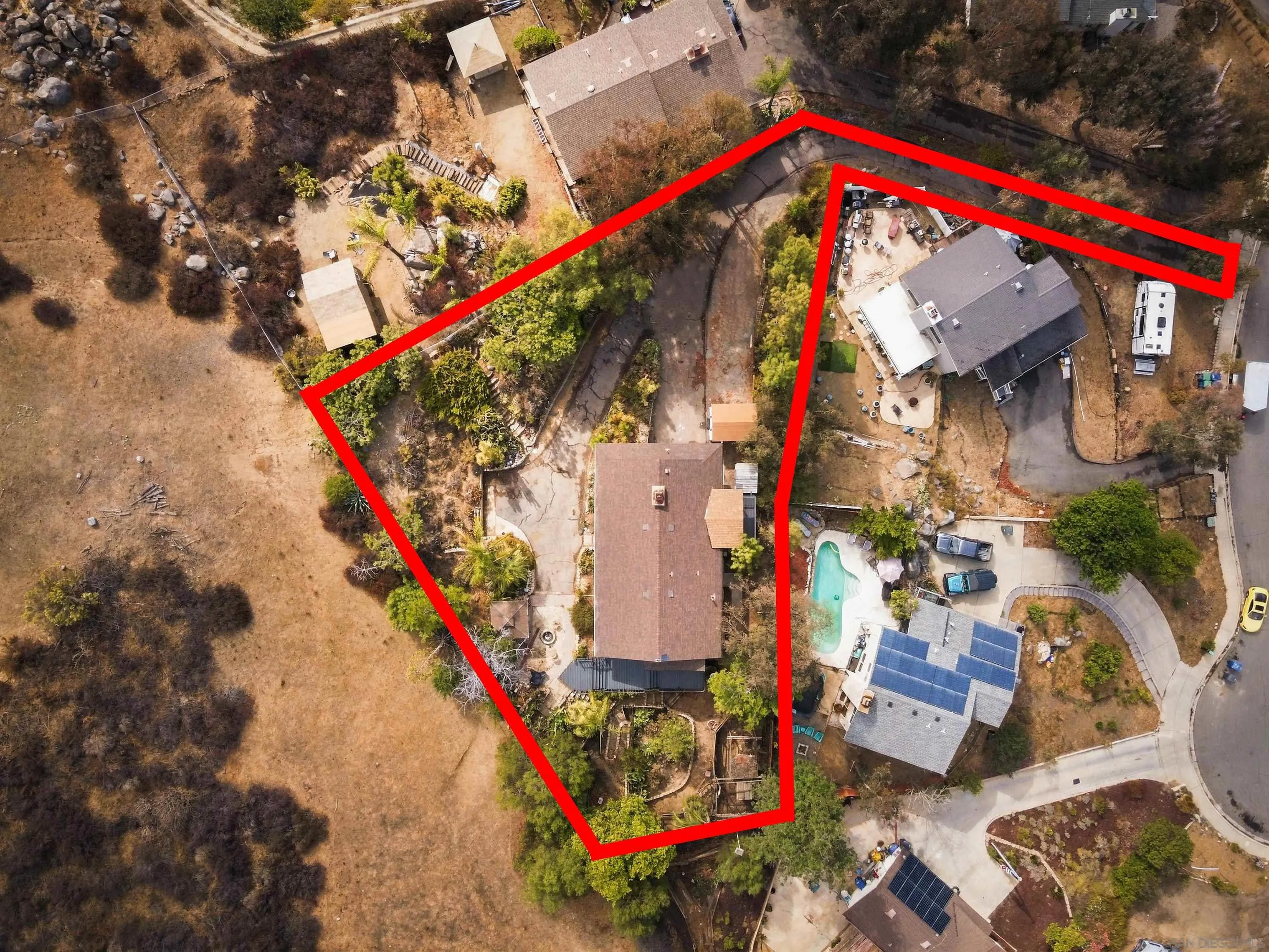 https://cdn.realtyfeed.com/cdn/127/260023757/870692f80c8f6a9080bbd6265a733d63.webp