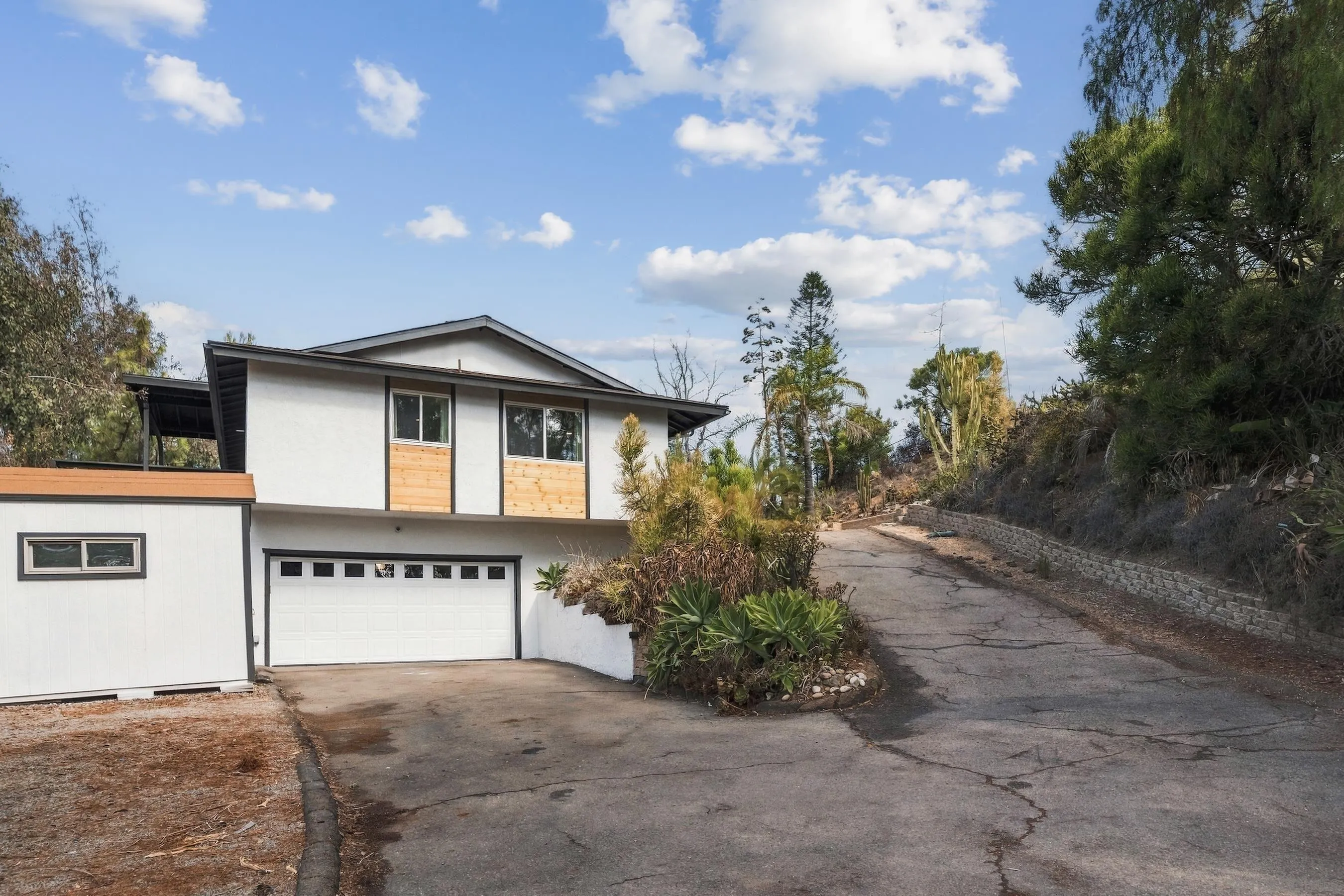 https://cdn.realtyfeed.com/cdn/127/260023757/9aa8d13314d5f06f104bcb5c71cd3385.webp