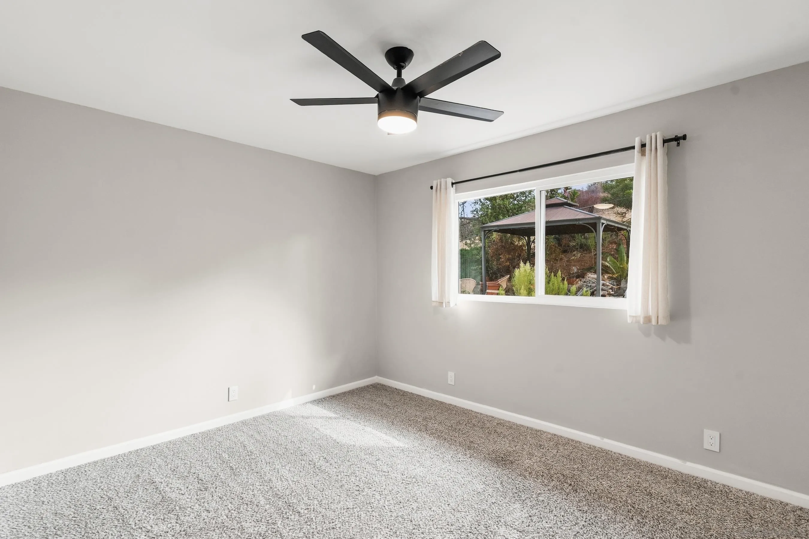 https://cdn.realtyfeed.com/cdn/127/260023757/9ea0c73844fbe4db89a1af5dfc205f22.webp