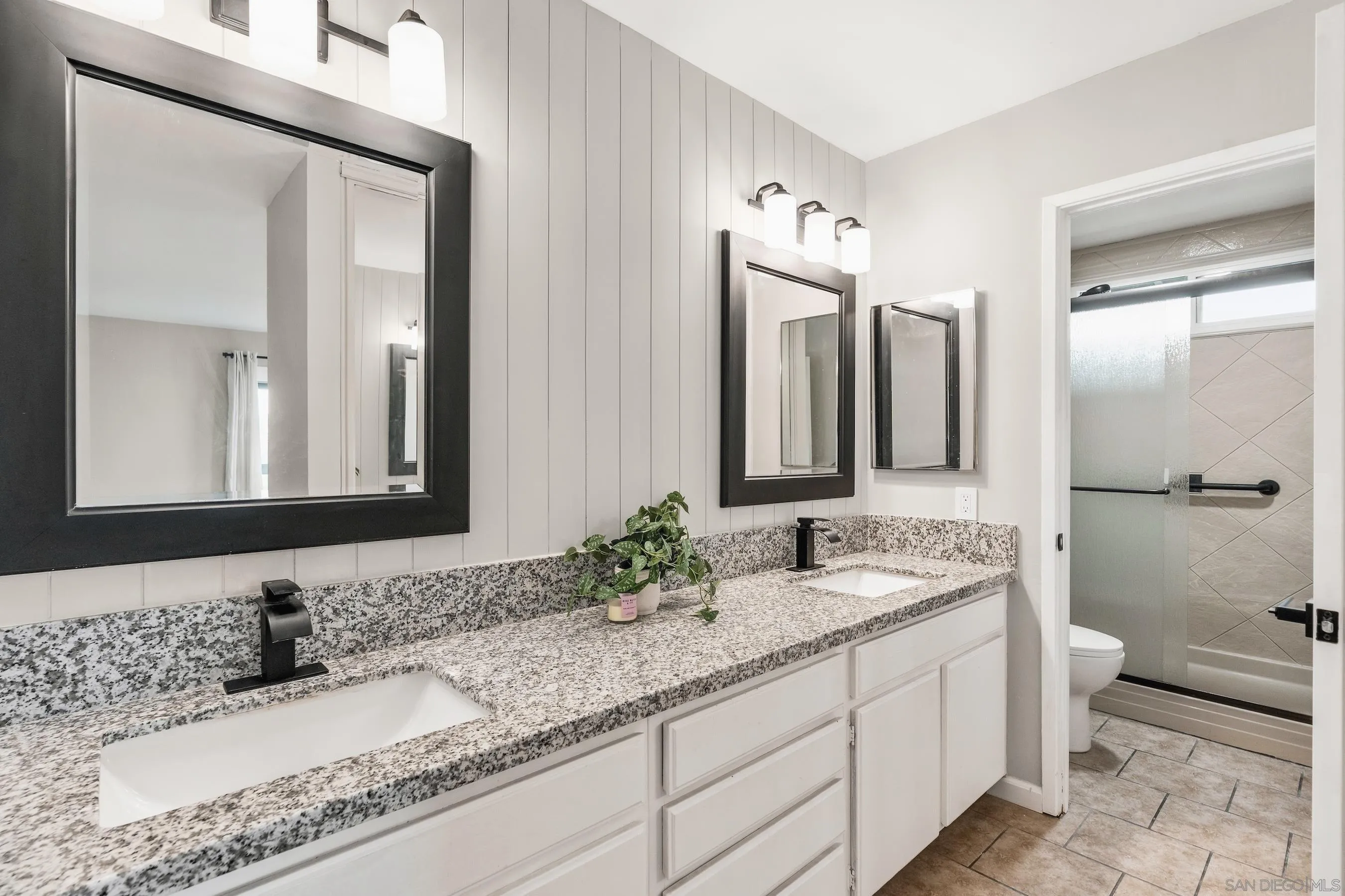 https://cdn.realtyfeed.com/cdn/127/260023757/b252d845e15ca0b8a89425d83ec0eeef.webp