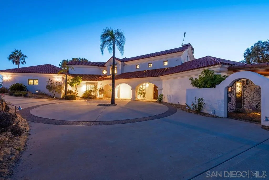 4029 Alta Loma Dr