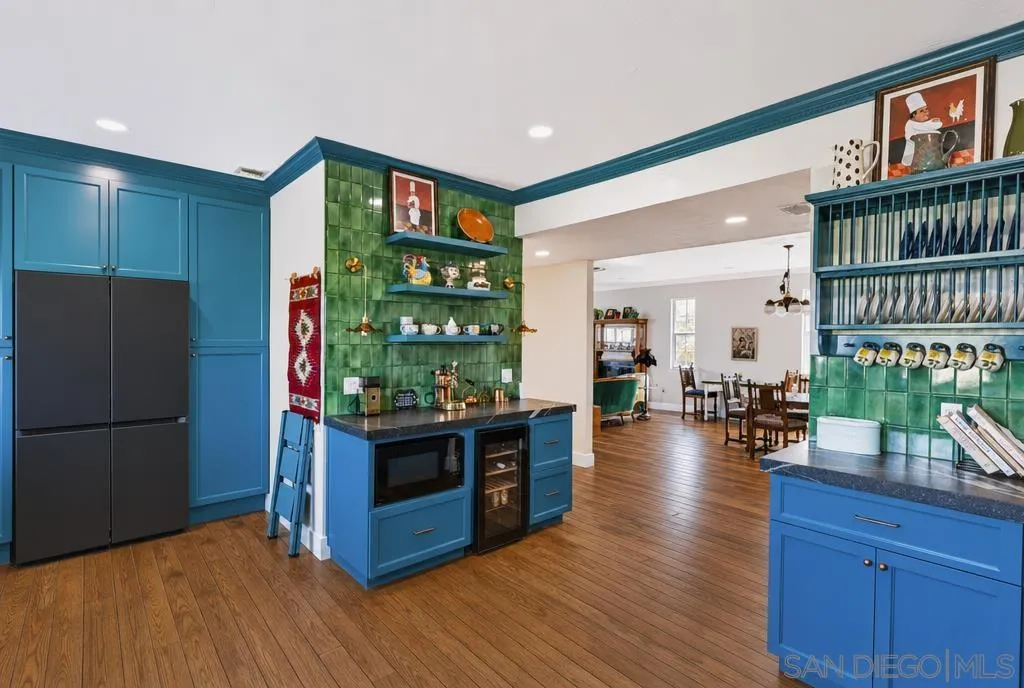 https://cdn.realtyfeed.com/cdn/127/260023761/05e4397f872038c0d20baf8da2a6aa01.webp