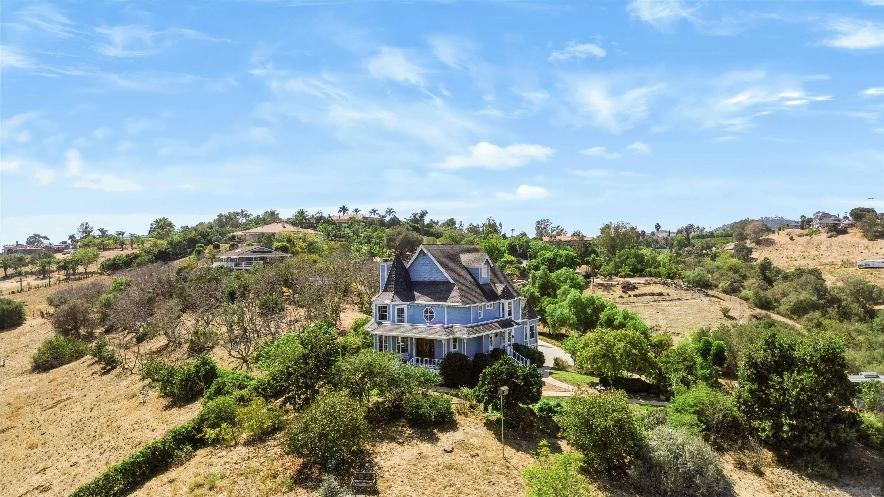 https://cdn.realtyfeed.com/cdn/127/260023761/8d834256a21d3273b8988a8e584c5621.webp