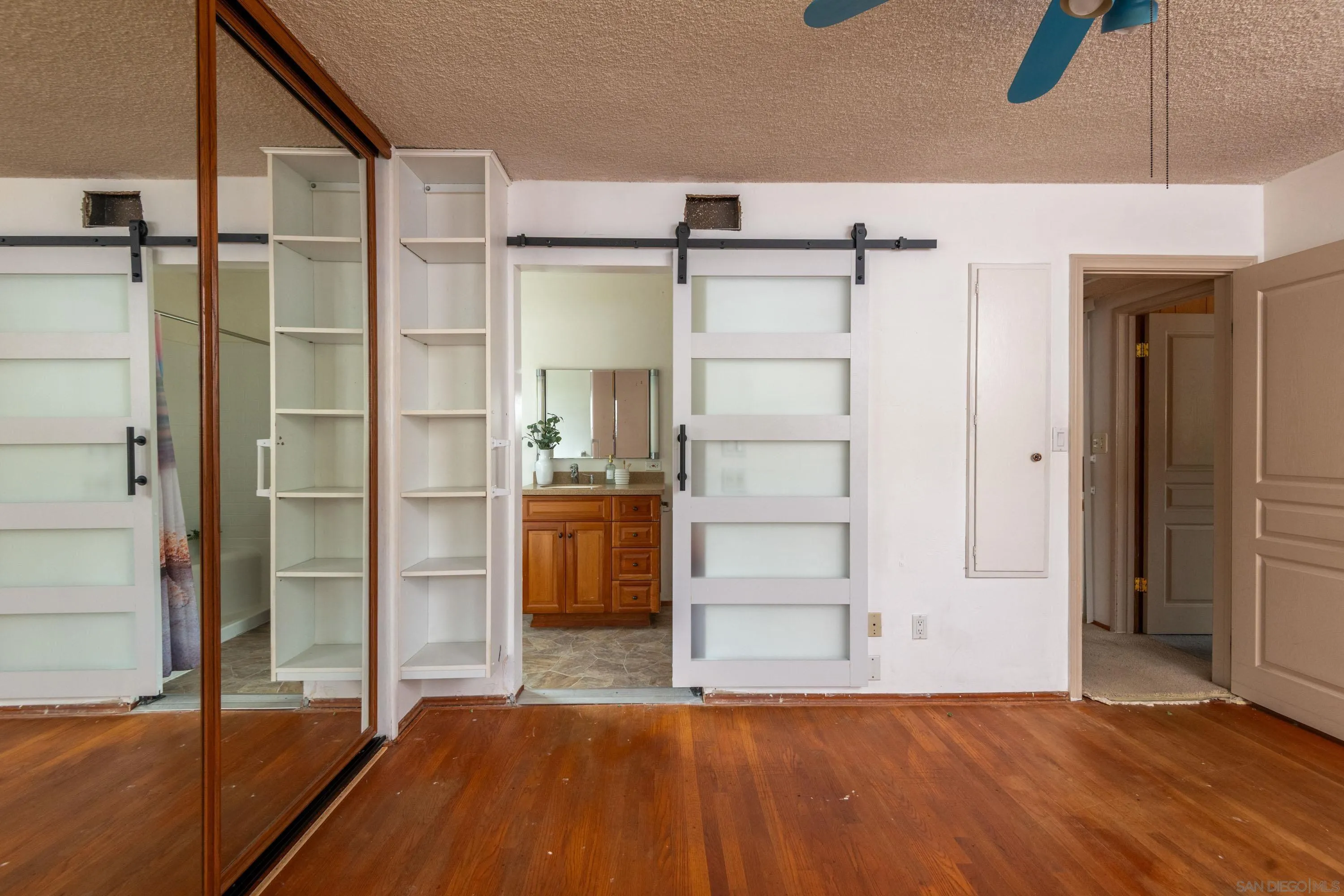 https://cdn.realtyfeed.com/cdn/127/260023762/27c37fdc683df21d0aa5878608e46b69.webp