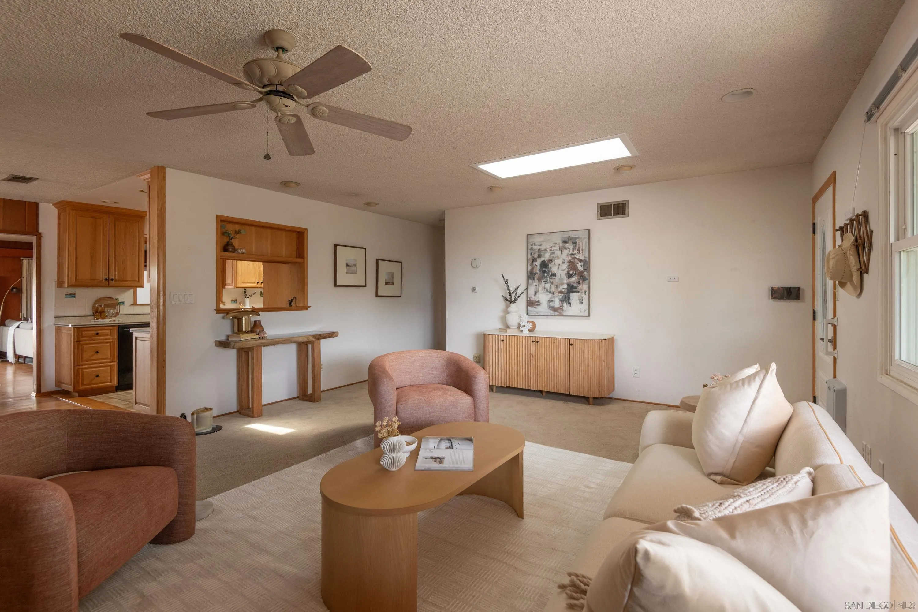 https://cdn.realtyfeed.com/cdn/127/260023762/34a72c343d214b4f8b3c4cbc274dba25.webp