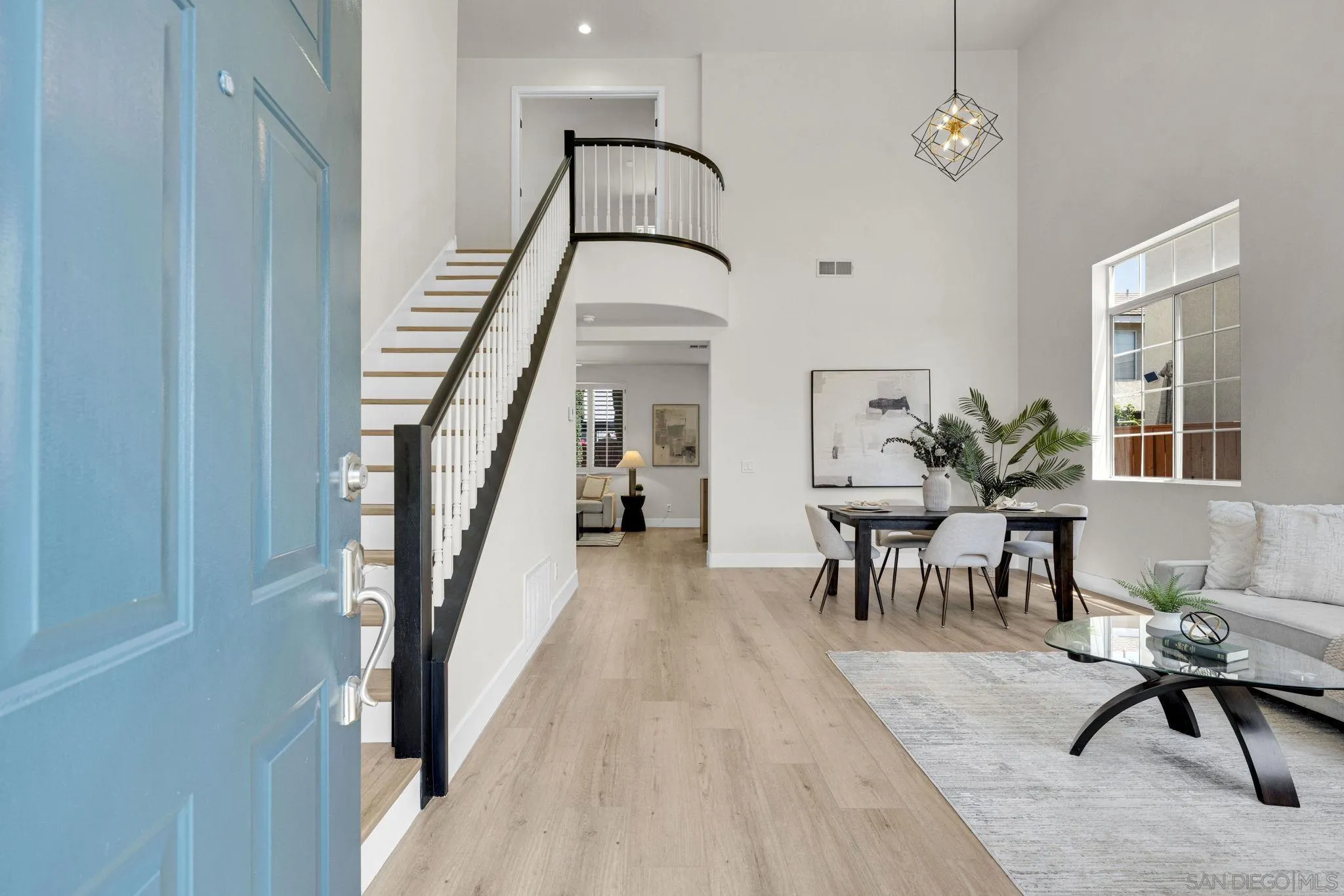 https://cdn.realtyfeed.com/cdn/127/260023772/7336791fc885819de15be803ca255236.webp