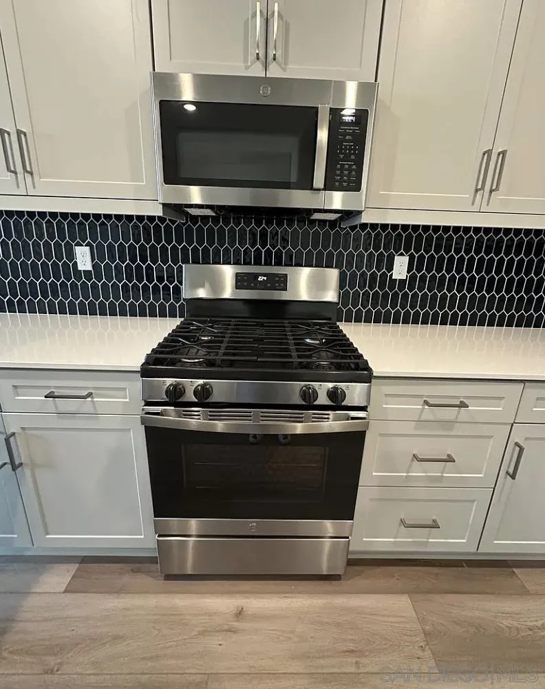 https://cdn.realtyfeed.com/cdn/127/260023775/8f8502bf6d00b81d198a1cf6d66c510d.webp
