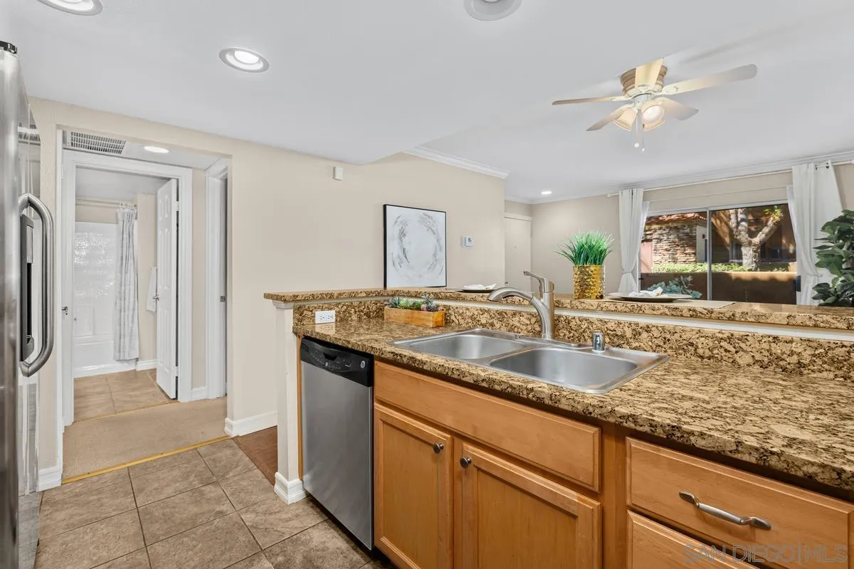 https://cdn.realtyfeed.com/cdn/127/260023783/98ccdf07dea314ebe71087acfd9615d9.webp