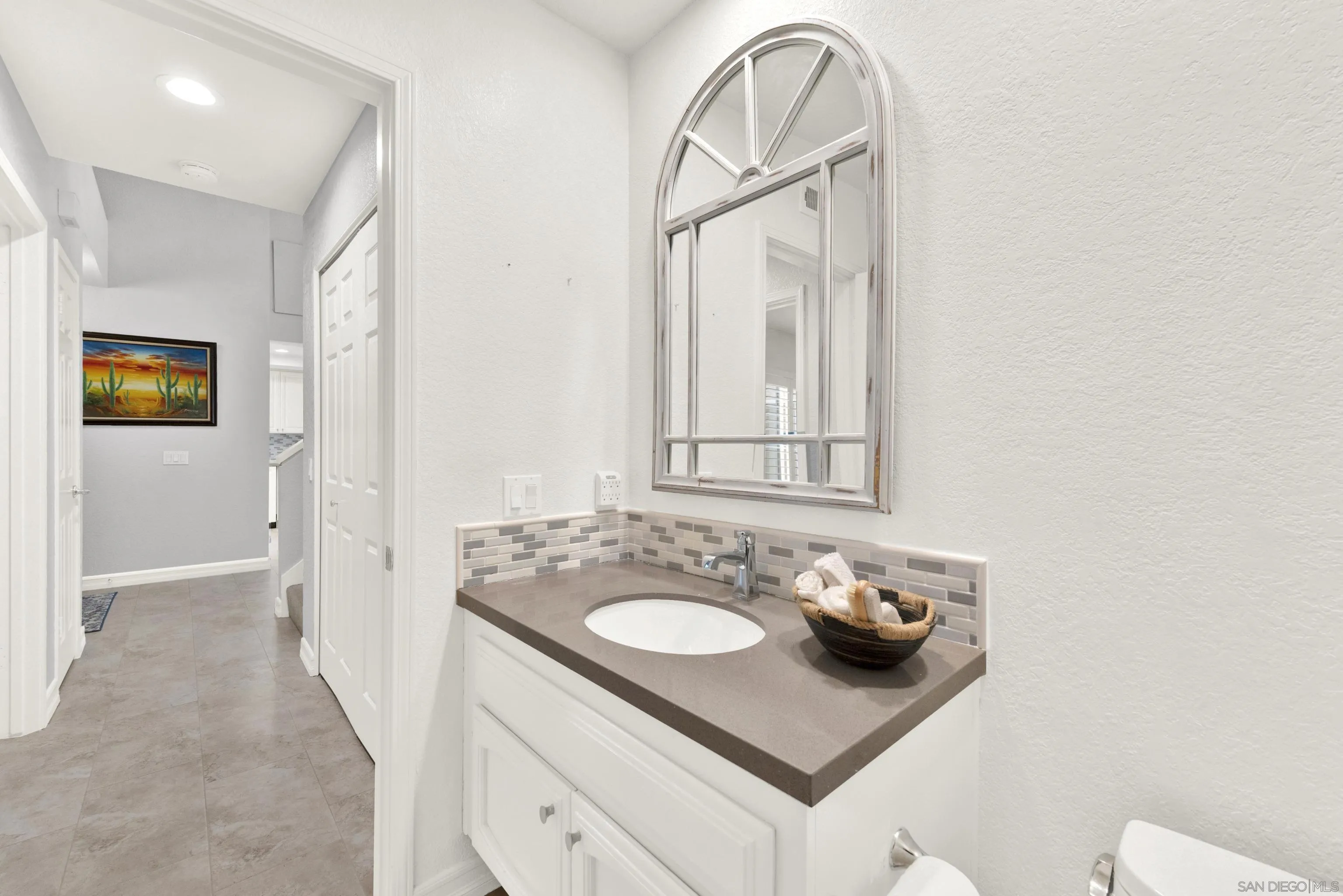 https://cdn.realtyfeed.com/cdn/127/260023787/24ab81f86bf9e507ffeacdf87001ee6f.webp