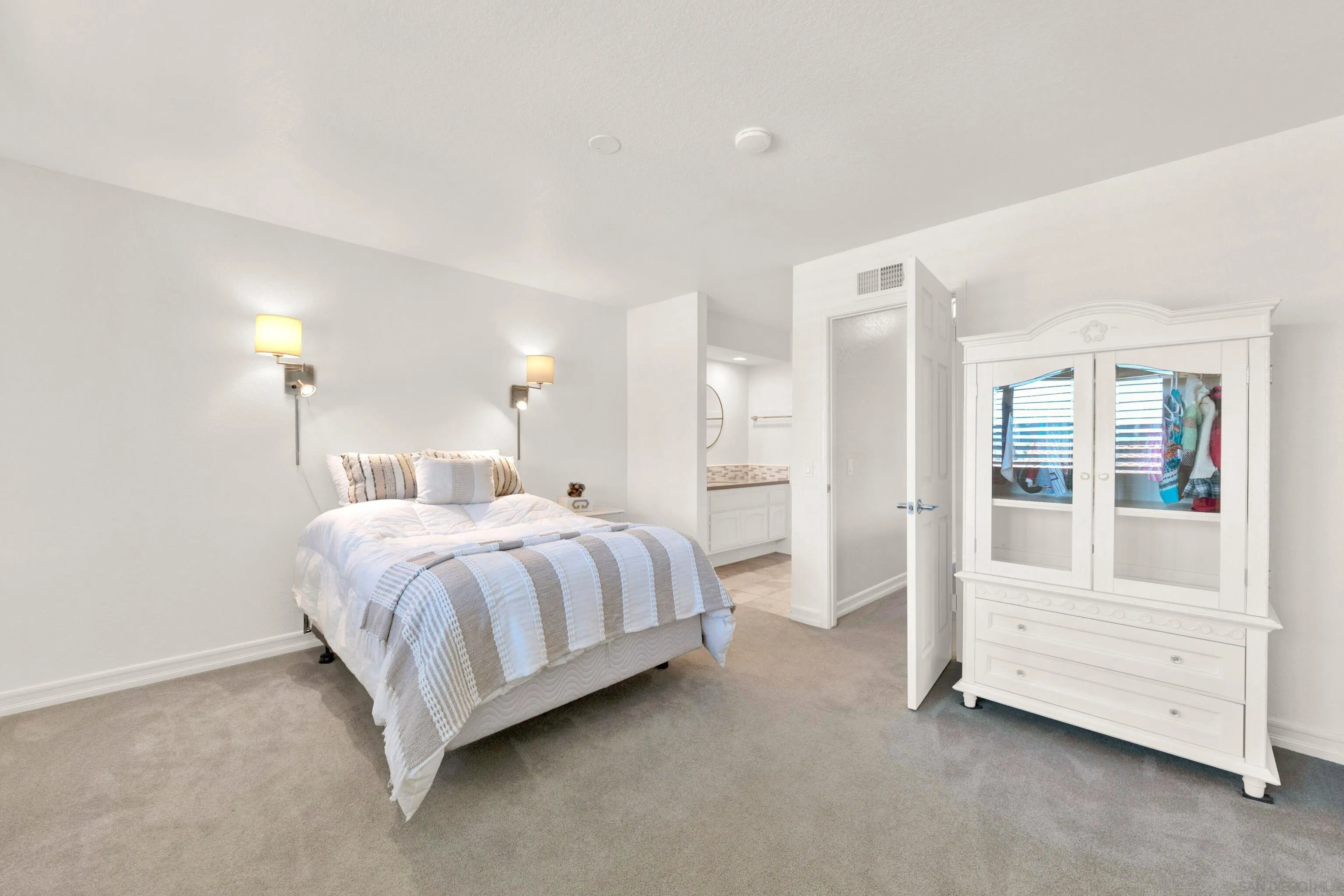 https://cdn.realtyfeed.com/cdn/127/260023787/26b252544609626887707b589d4cc4f1.webp