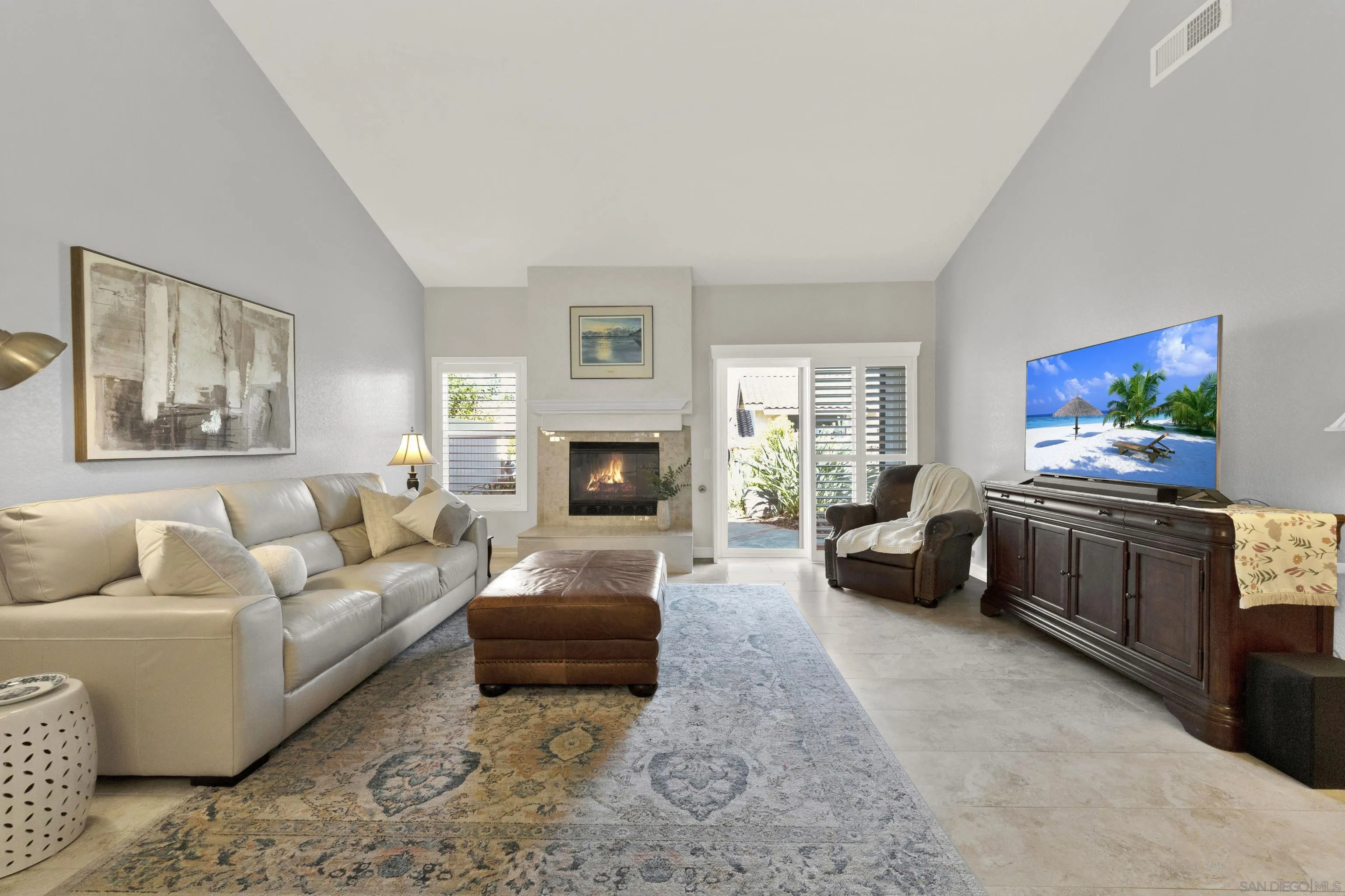 https://cdn.realtyfeed.com/cdn/127/260023787/f4e49e27a8a02698bf3567ae3ce92afa.webp