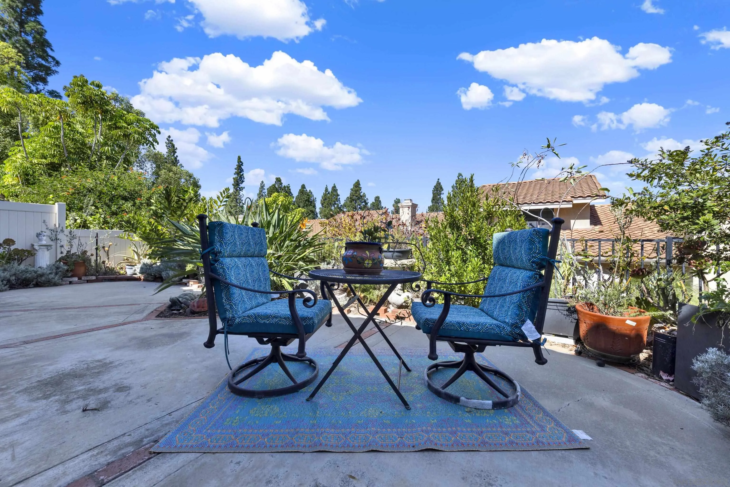 https://cdn.realtyfeed.com/cdn/127/260023787/fb3433a55d0ad974199883310f9b0060.webp