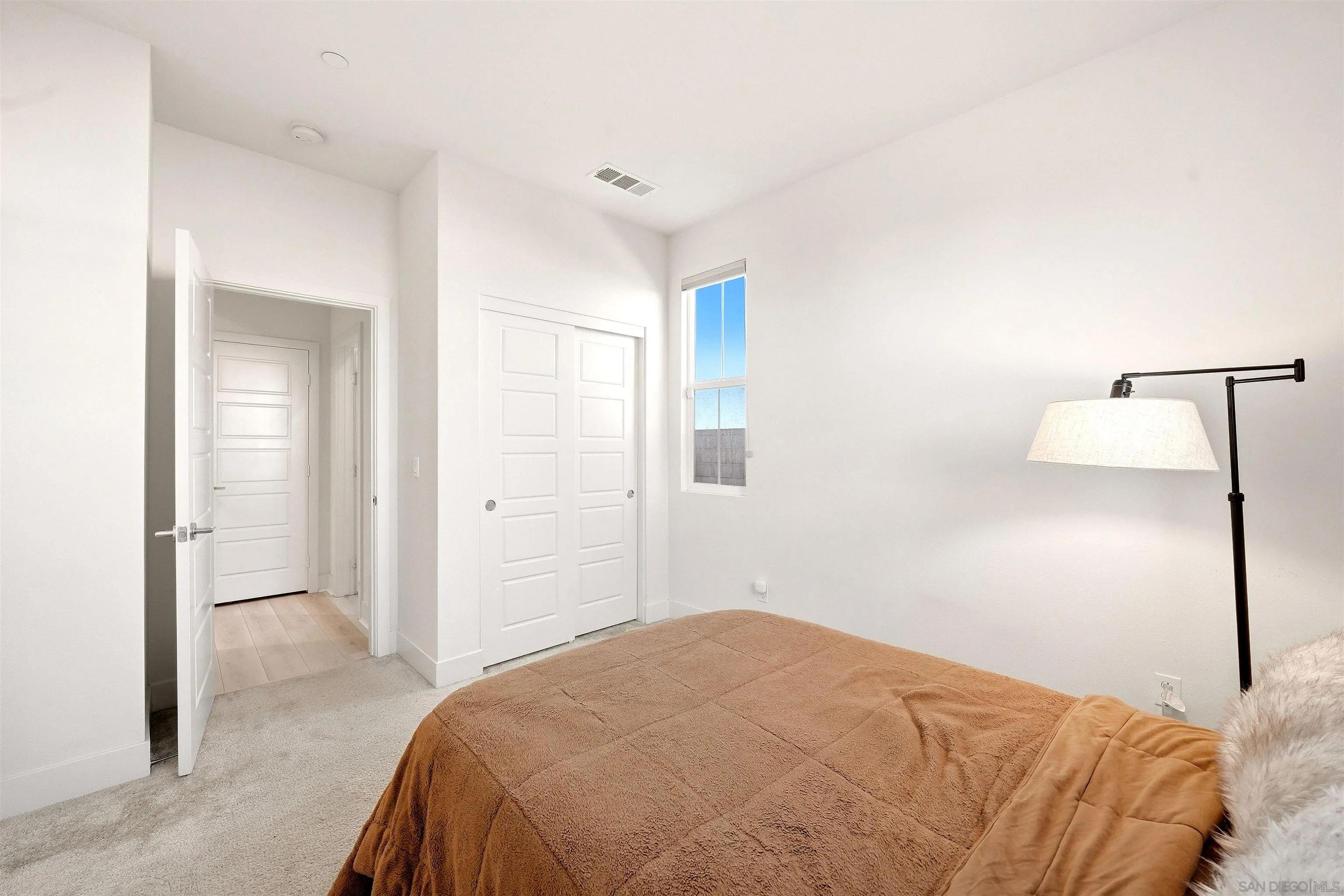 https://cdn.realtyfeed.com/cdn/127/260023789/50be8a974b7fd820a847b102cfa1eed1.webp