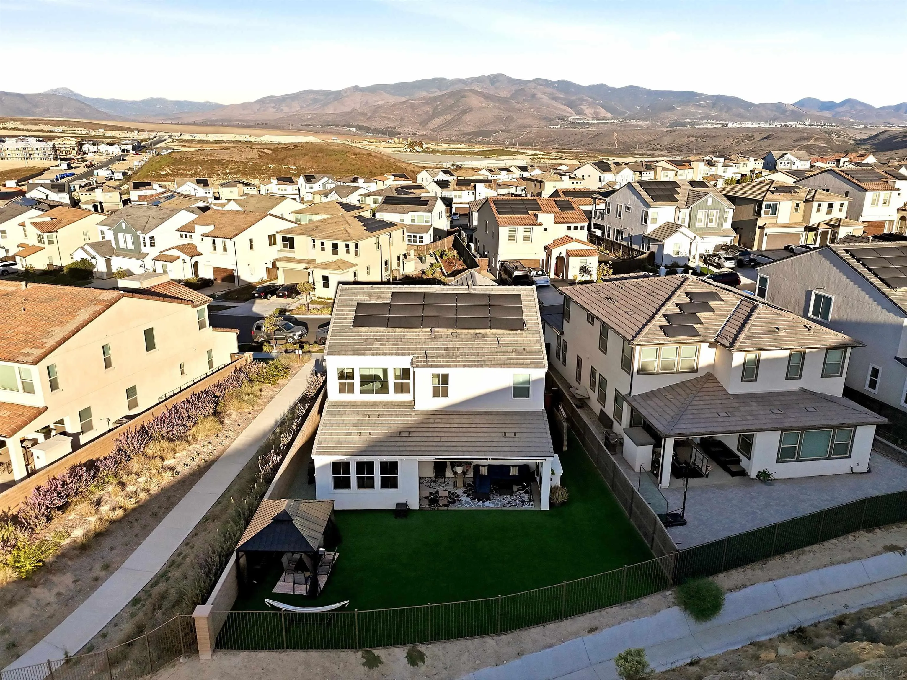 https://cdn.realtyfeed.com/cdn/127/260023789/855e7f804ddb1add6375bb6f75a00eec.webp