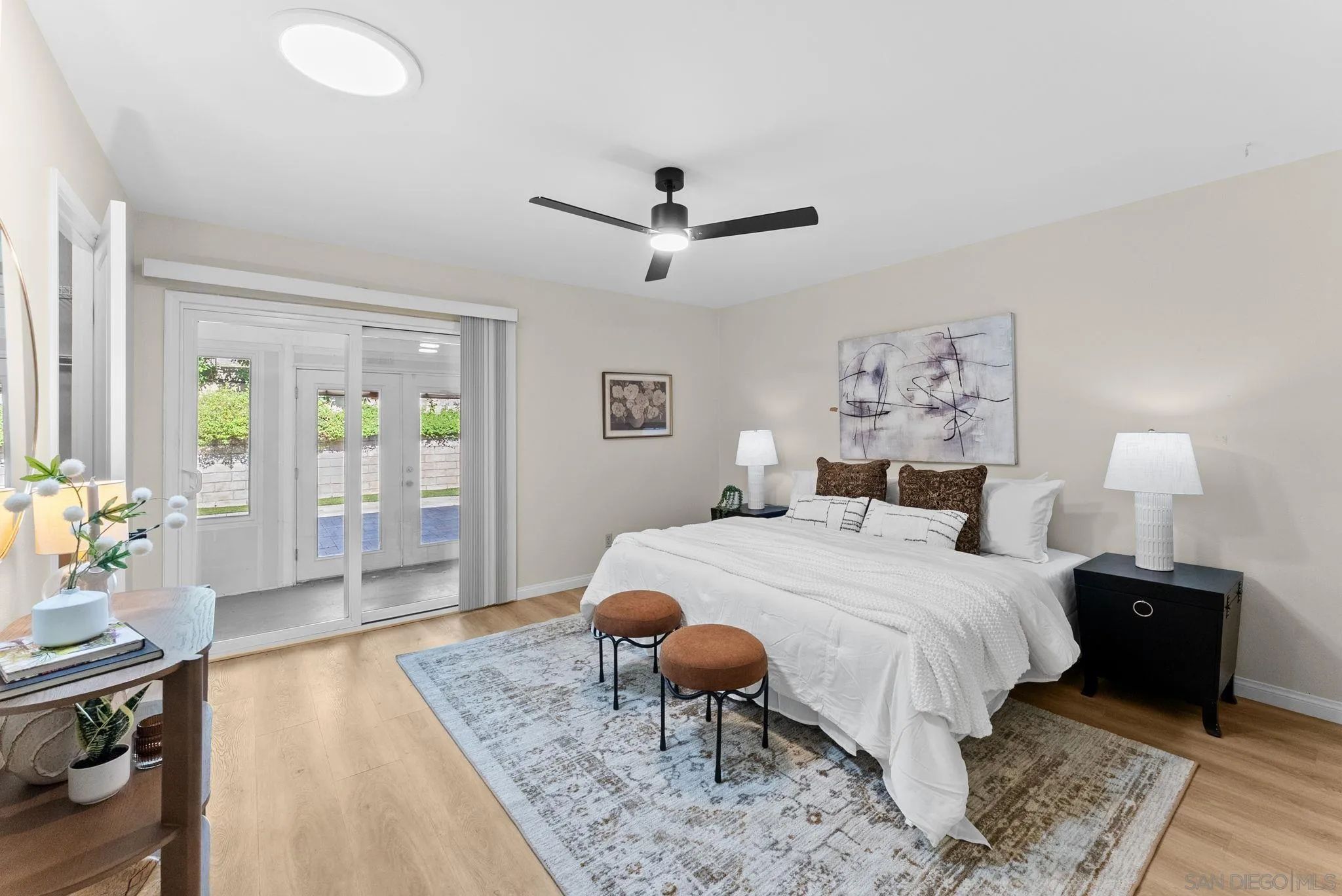 https://cdn.realtyfeed.com/cdn/127/260023795/c8c623c26de2eaeef5ad3471d1f1db8b.webp