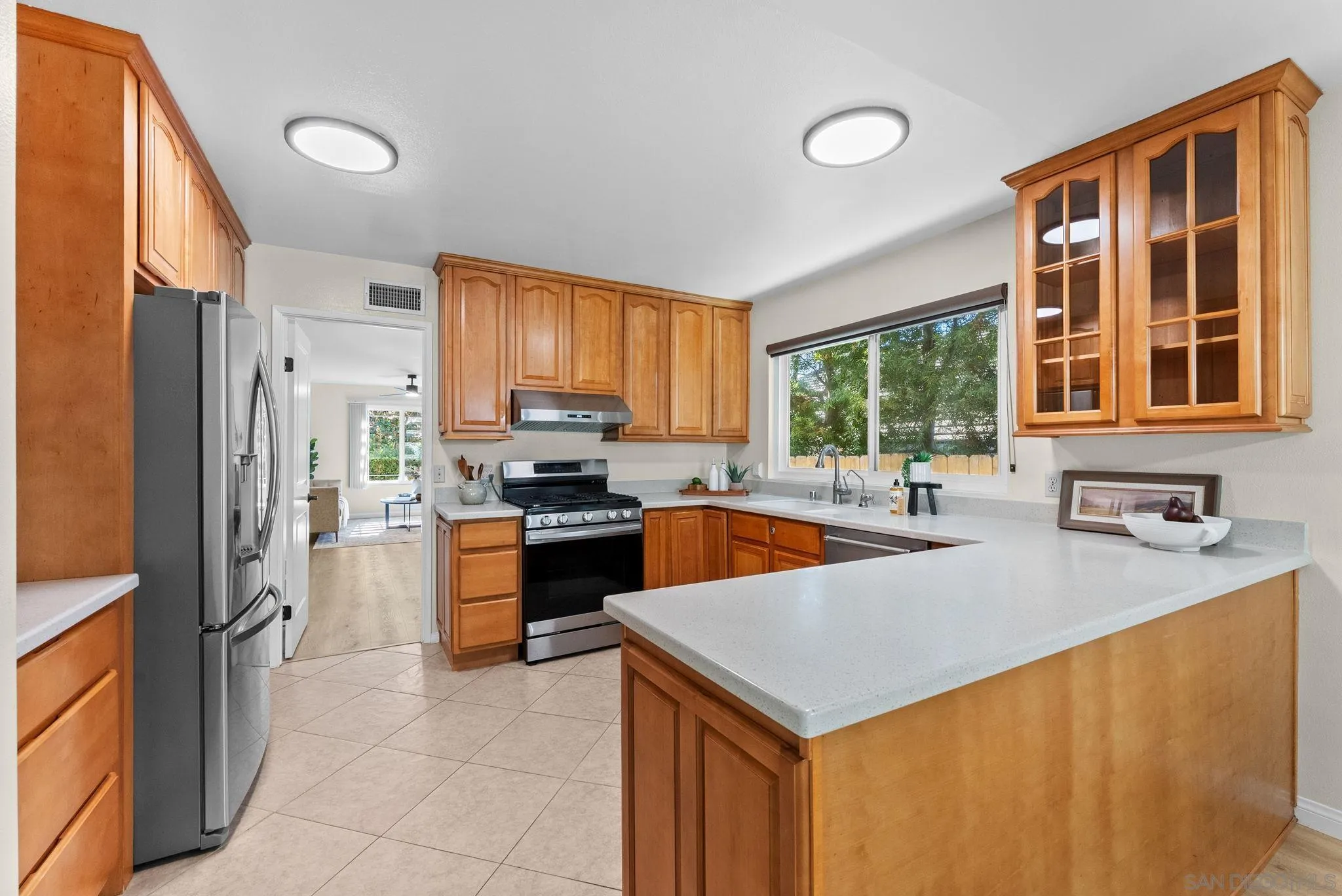 https://cdn.realtyfeed.com/cdn/127/260023795/f015093b08ecff44a9b67a5715f644b8.webp