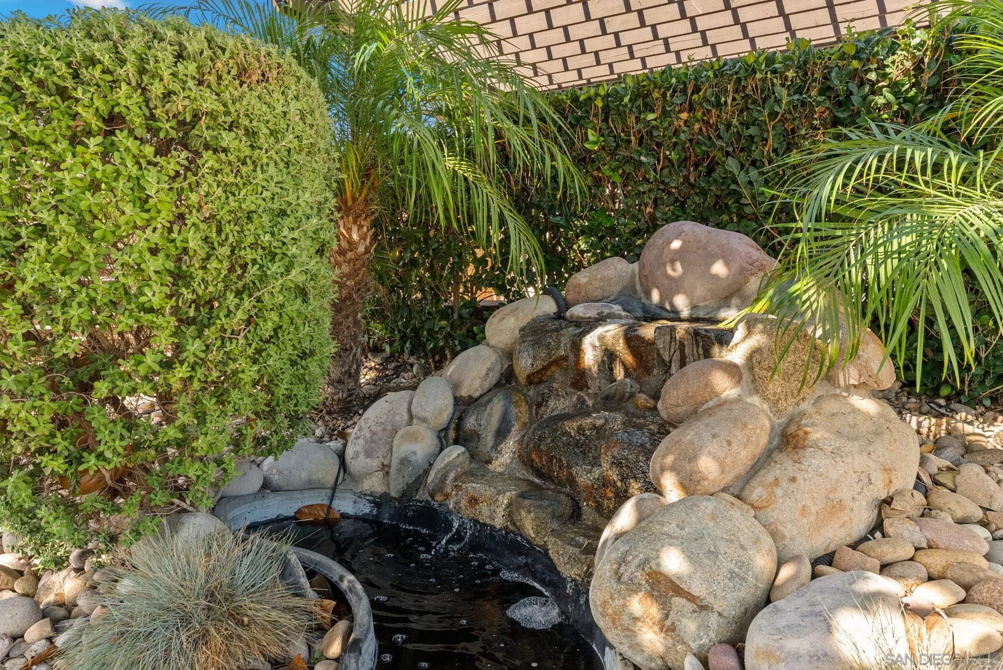 https://cdn.realtyfeed.com/cdn/127/260023795/f331c533a1c275ba3f6e80876b90c61c.webp